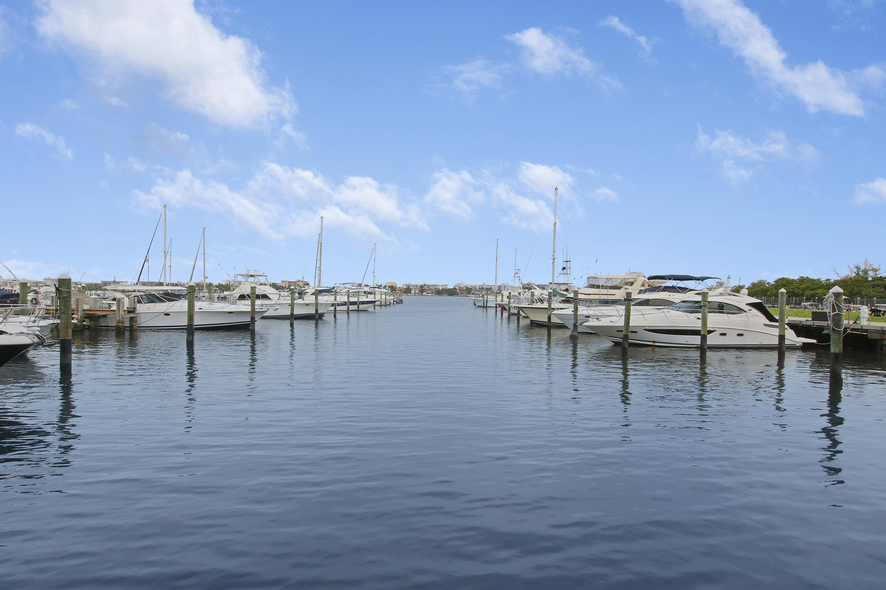 806 E Windward #410, Lantana FL 33462