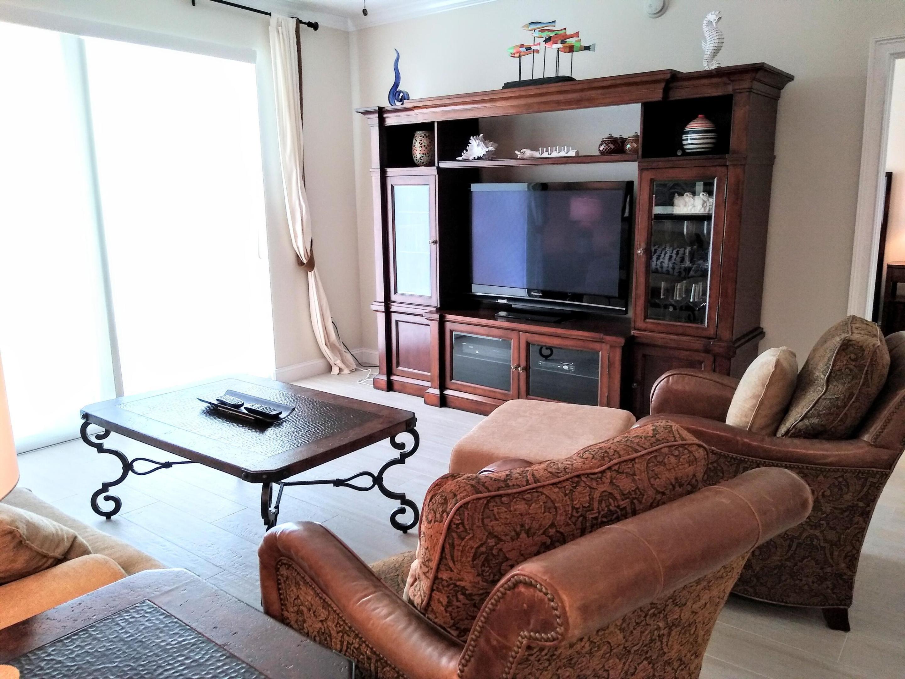 806 E Windward #410, Lantana FL 33462