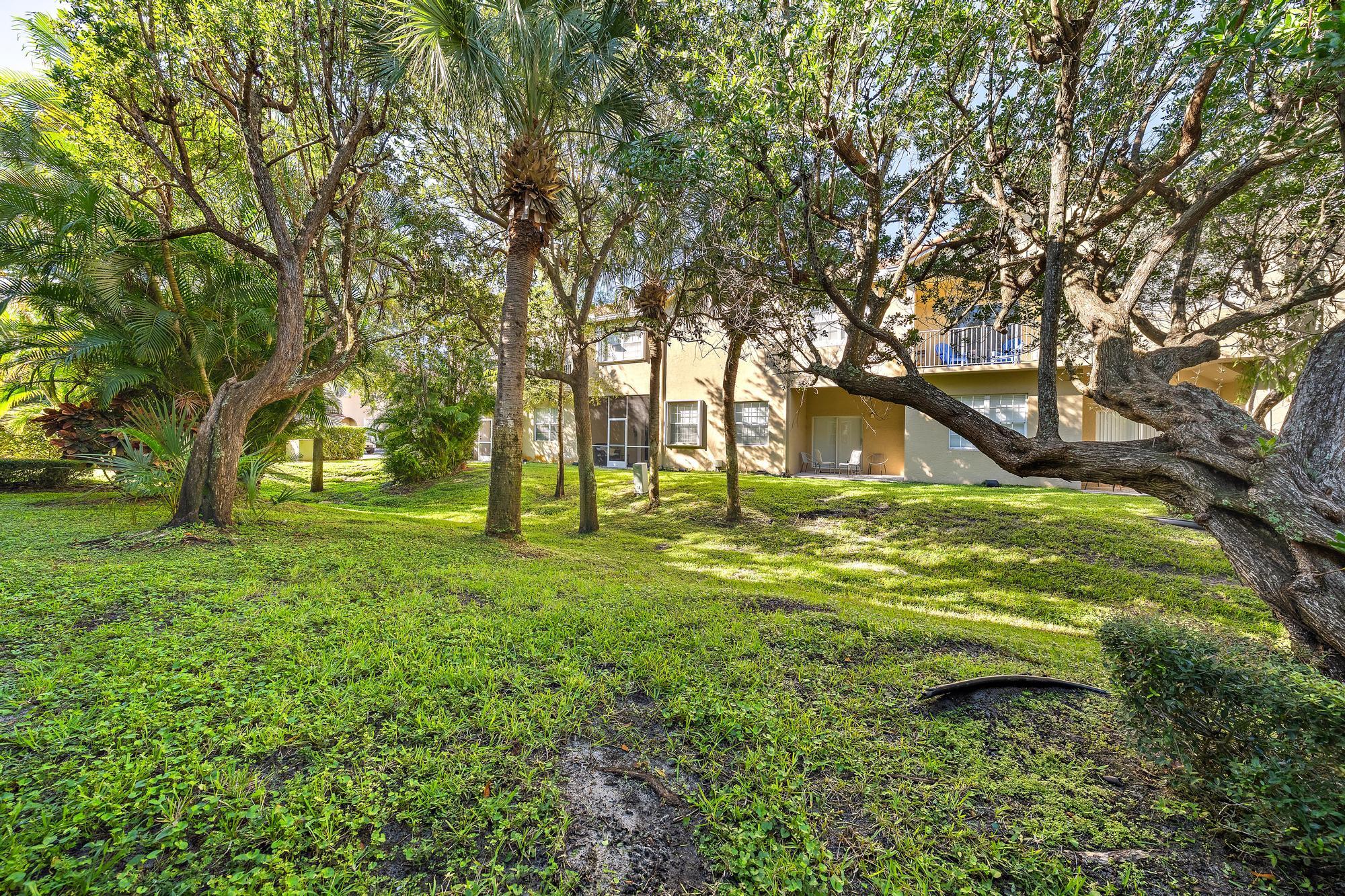 103 Lighthouse #G, Tequesta FL 33469