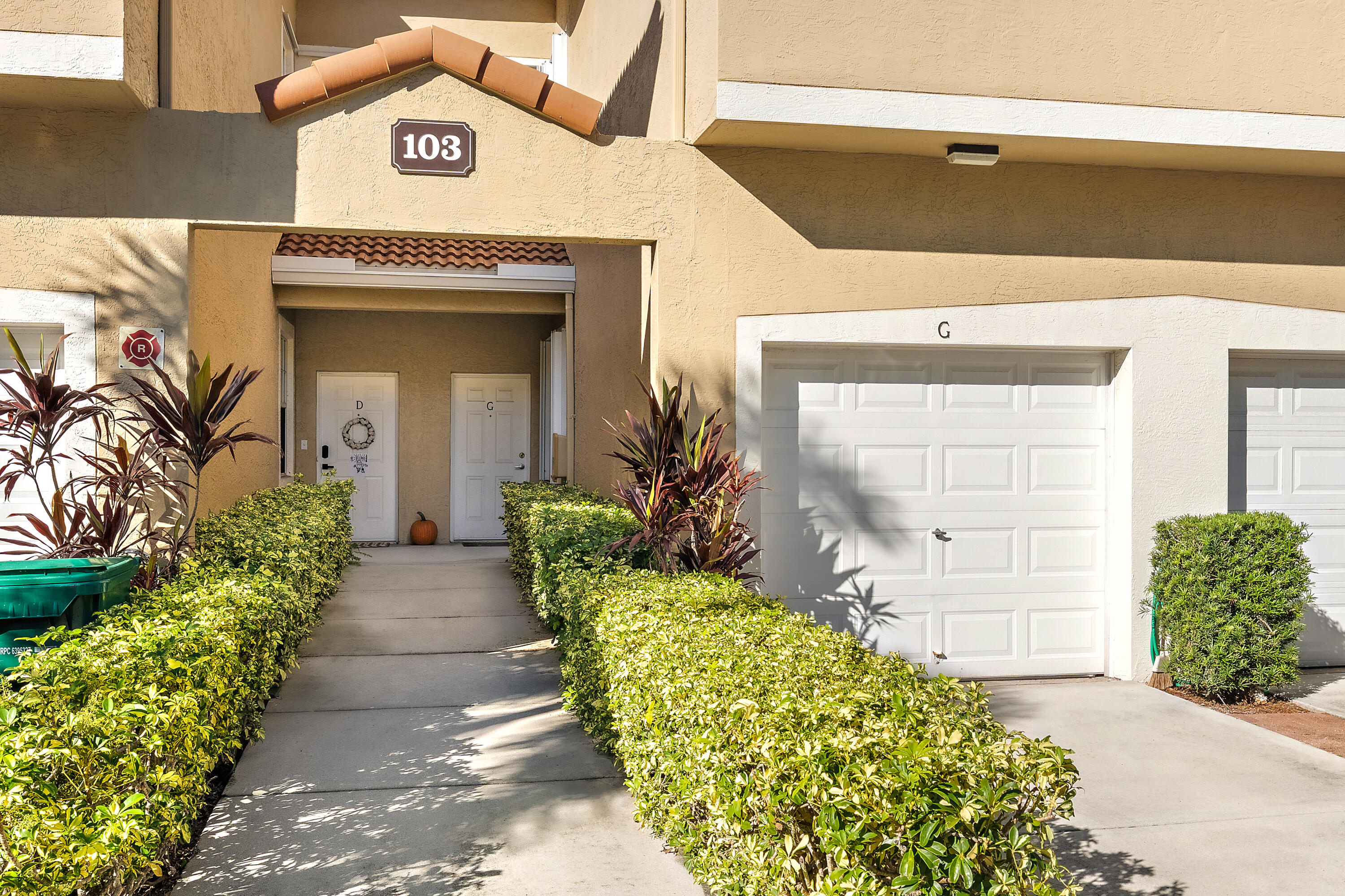 103 Lighthouse #G, Tequesta FL 33469