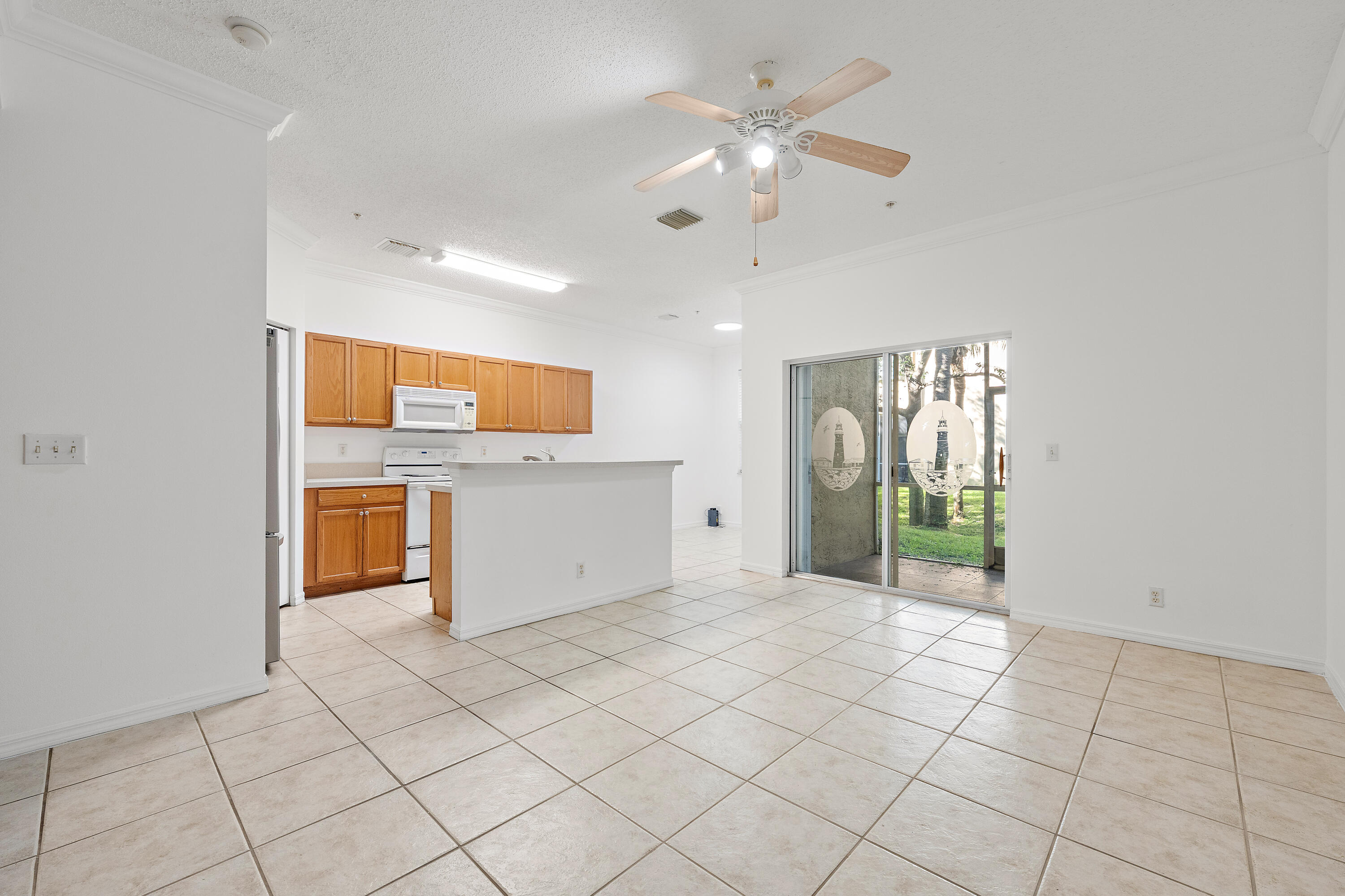 103 Lighthouse #G, Tequesta FL 33469