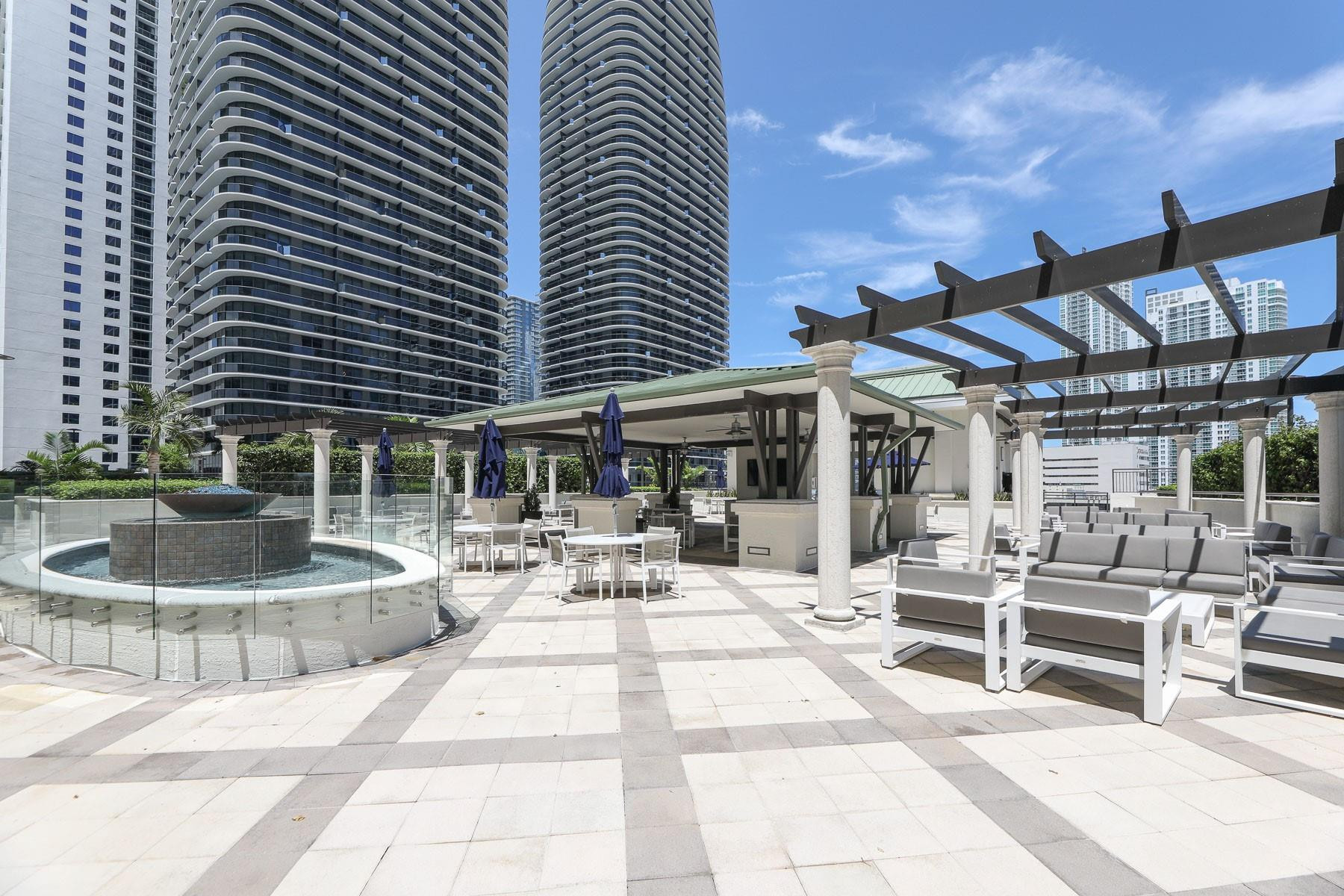 999 SW 1ST #2913, Miami FL 33130