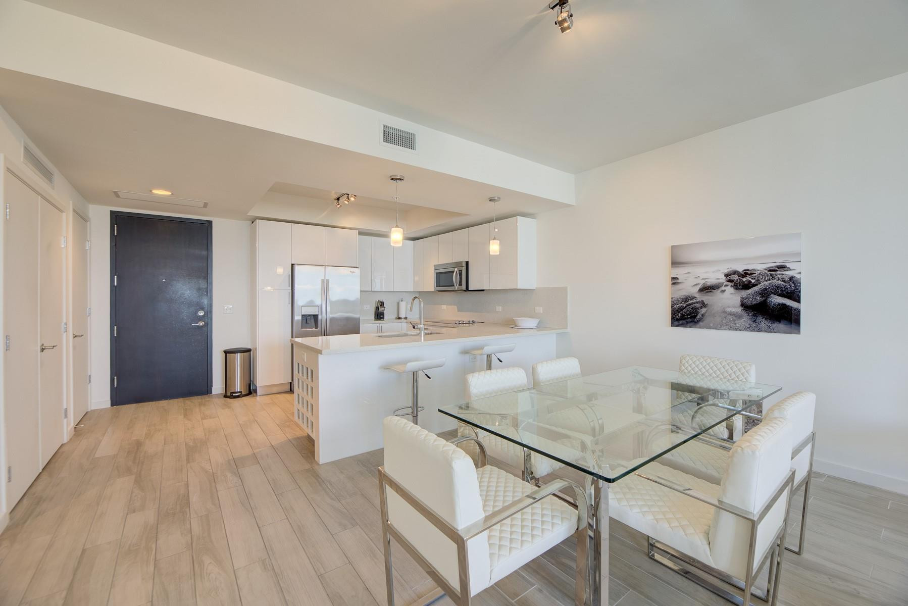 999 SW 1ST #2913, Miami FL 33130
