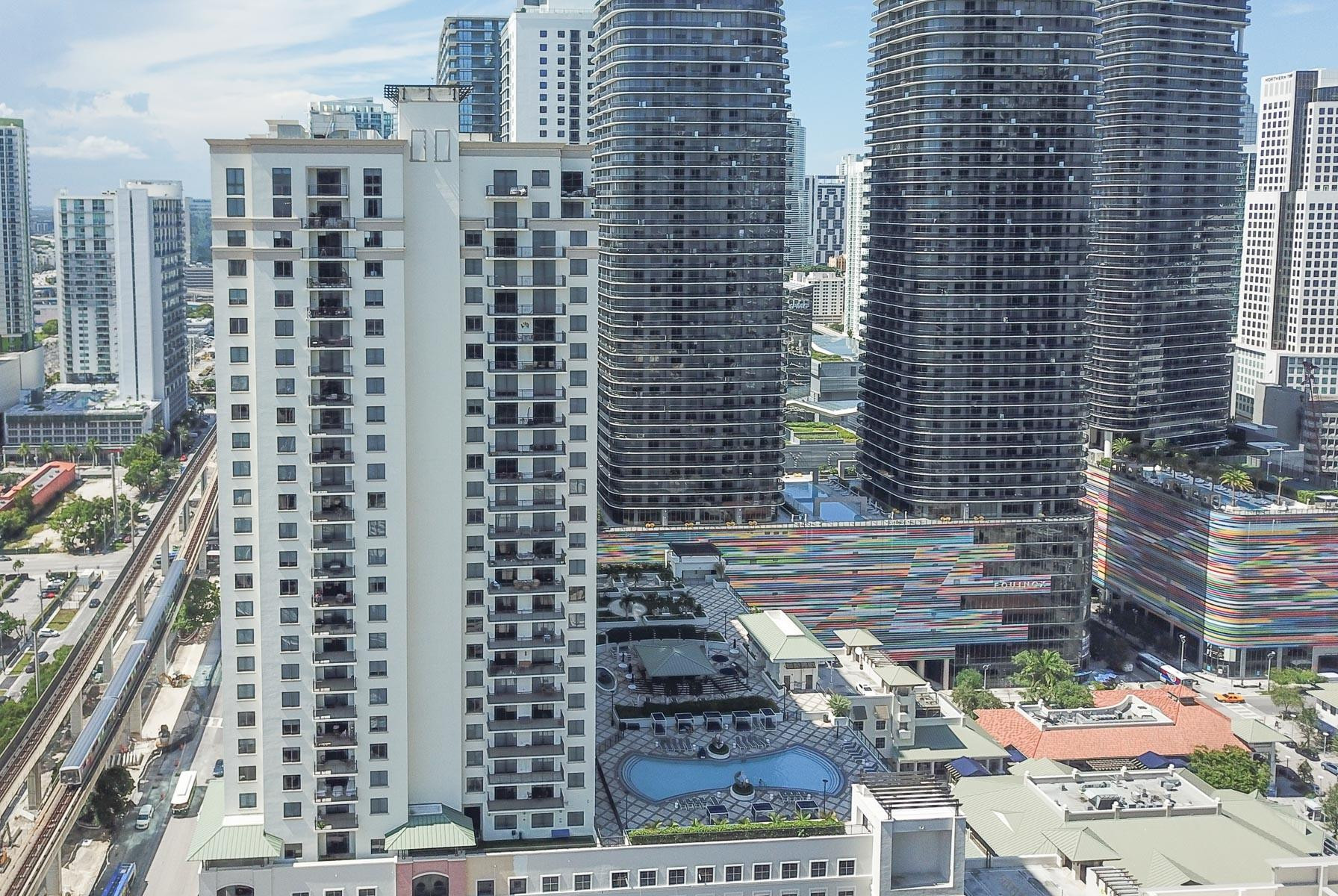 999 SW 1ST #2913, Miami FL 33130