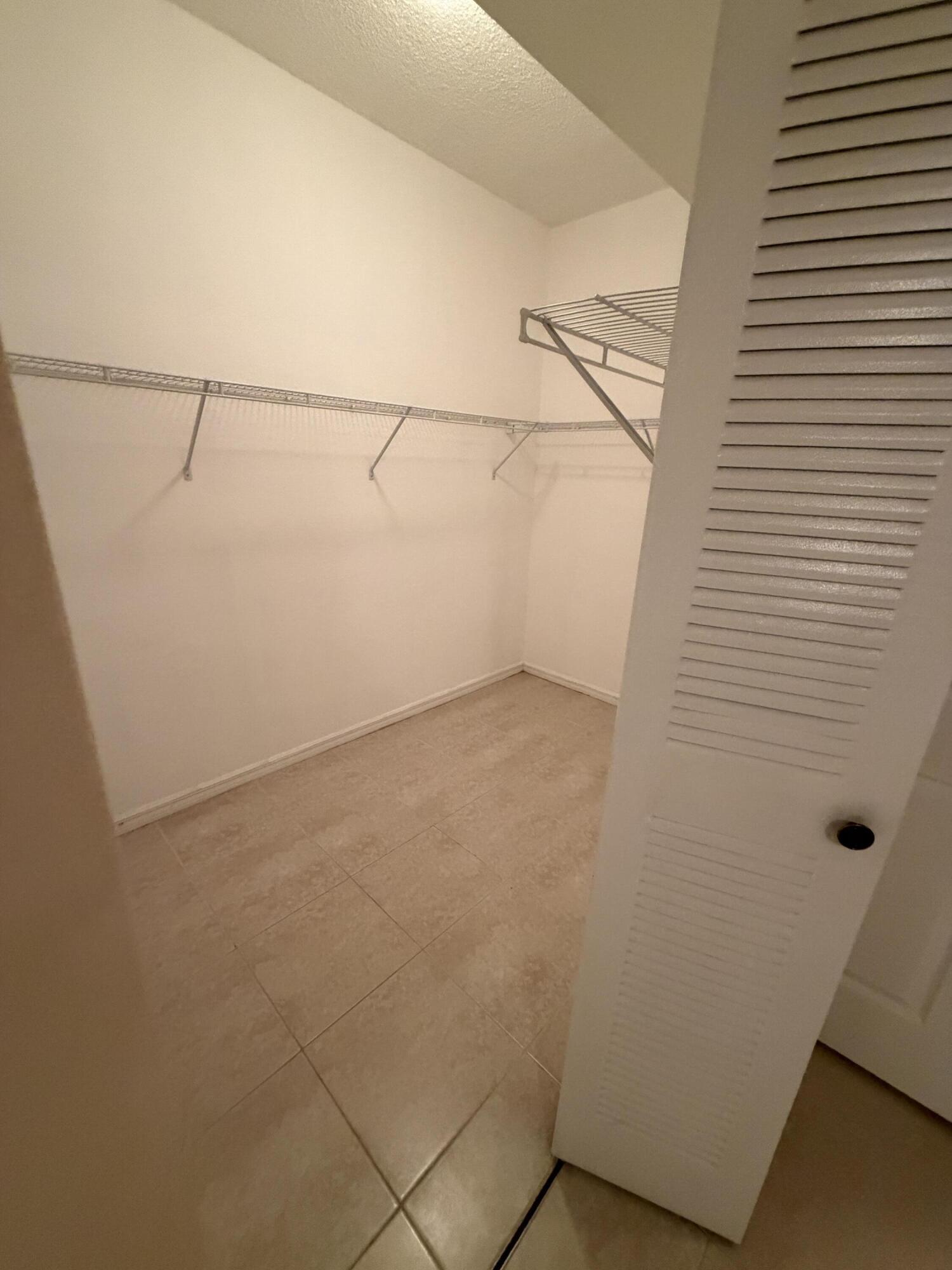 350 Crestwood #308, Royal Palm Beach FL 33411