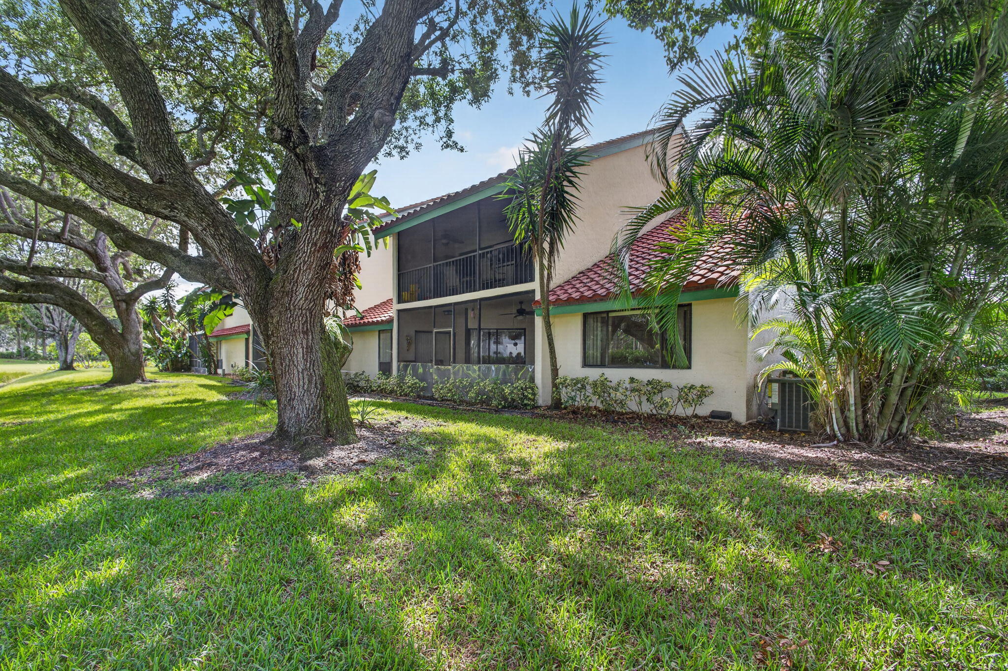 10 Lexington #A, Palm Beach Gardens FL 33418