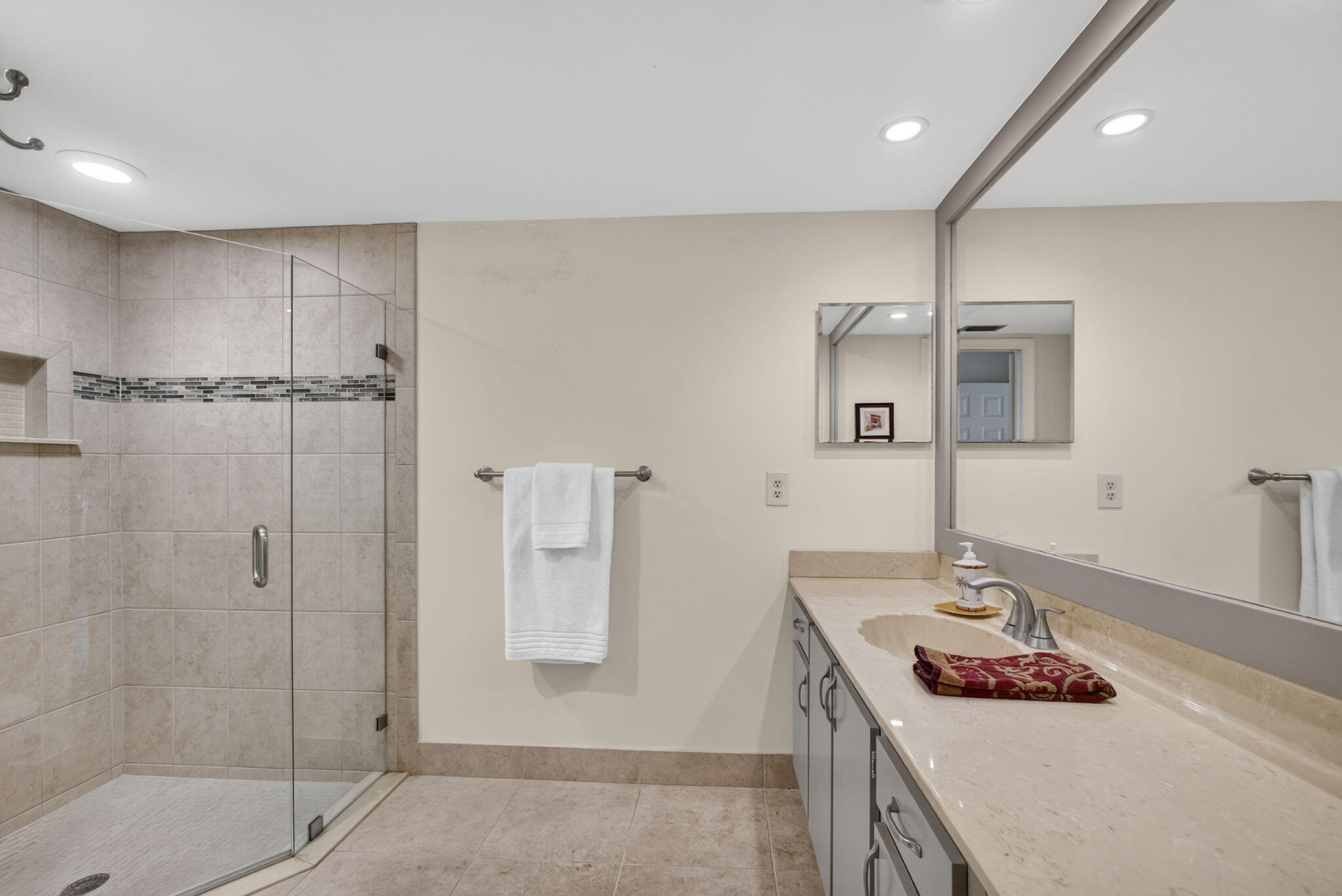 10 Lexington #A, Palm Beach Gardens FL 33418