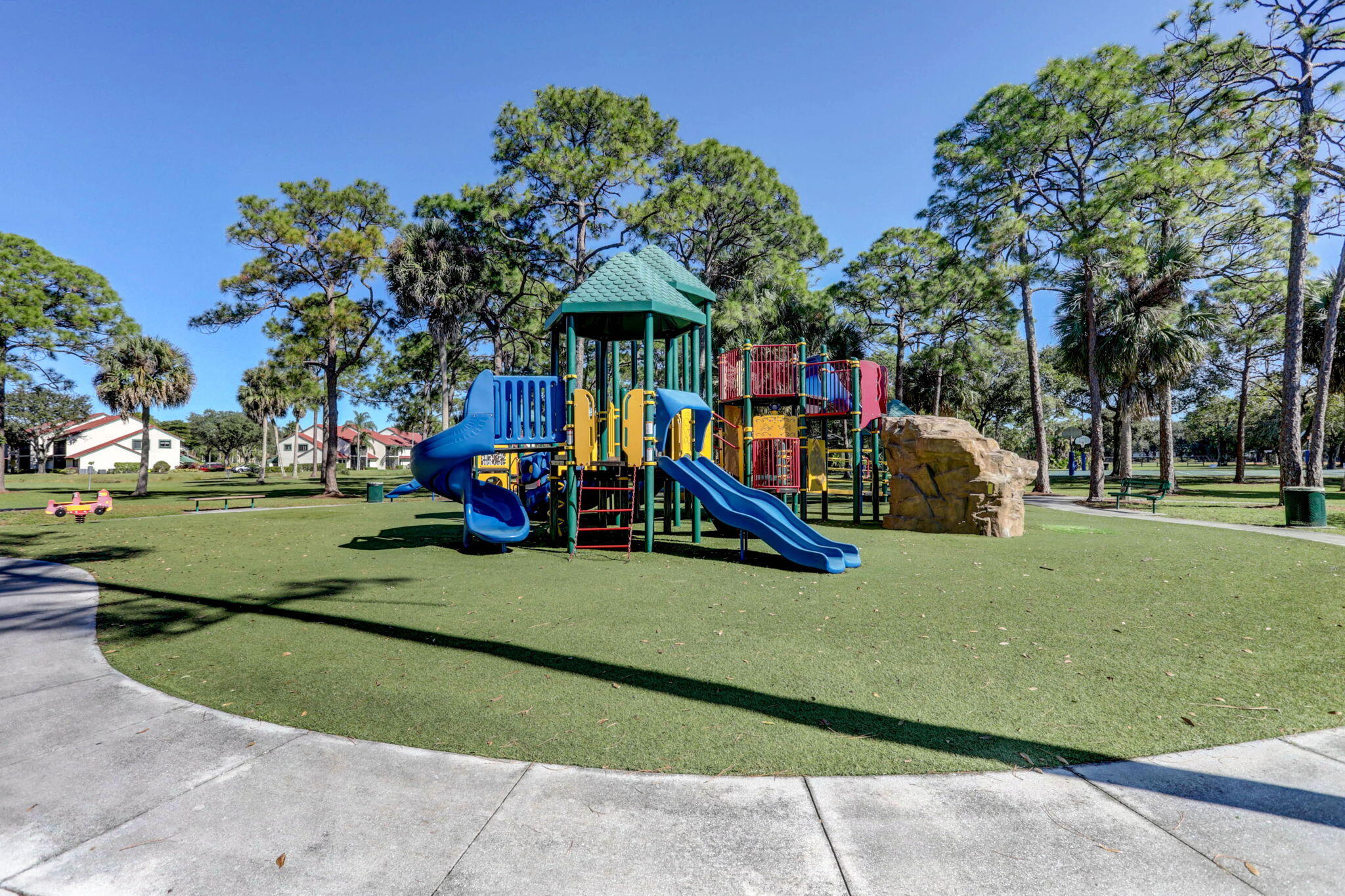 10 Lexington #A, Palm Beach Gardens FL 33418
