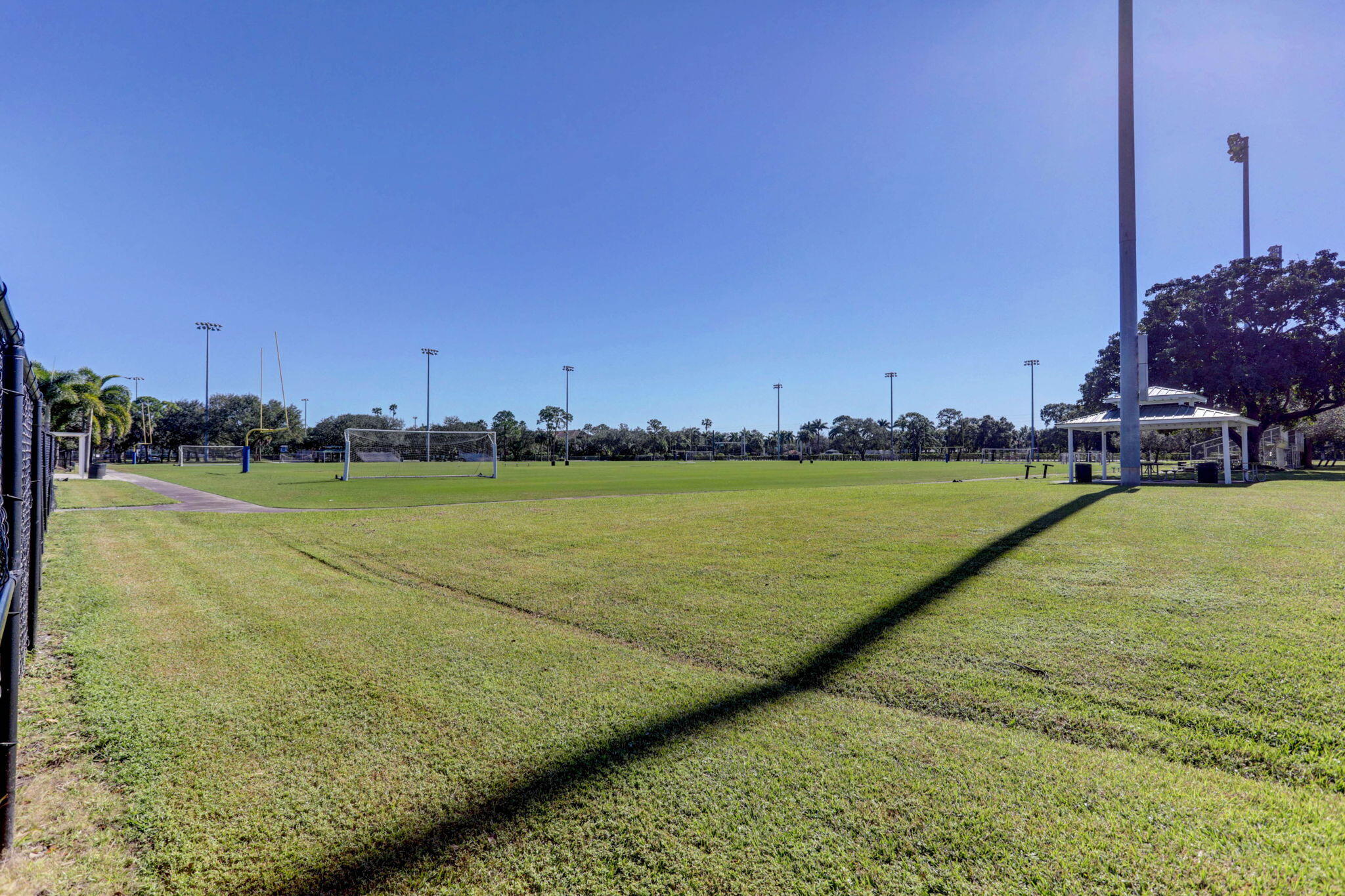 10 Lexington #A, Palm Beach Gardens FL 33418