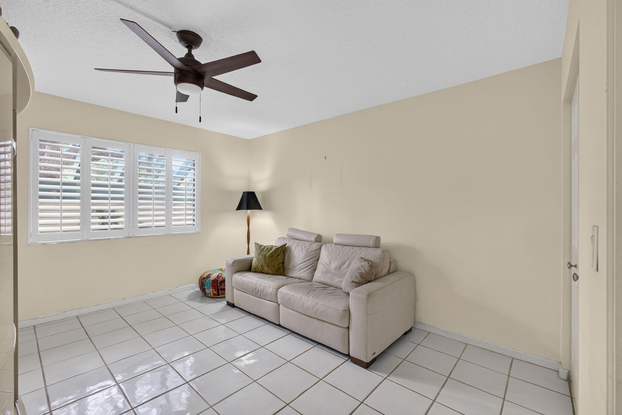 10 Lexington #A, Palm Beach Gardens FL 33418