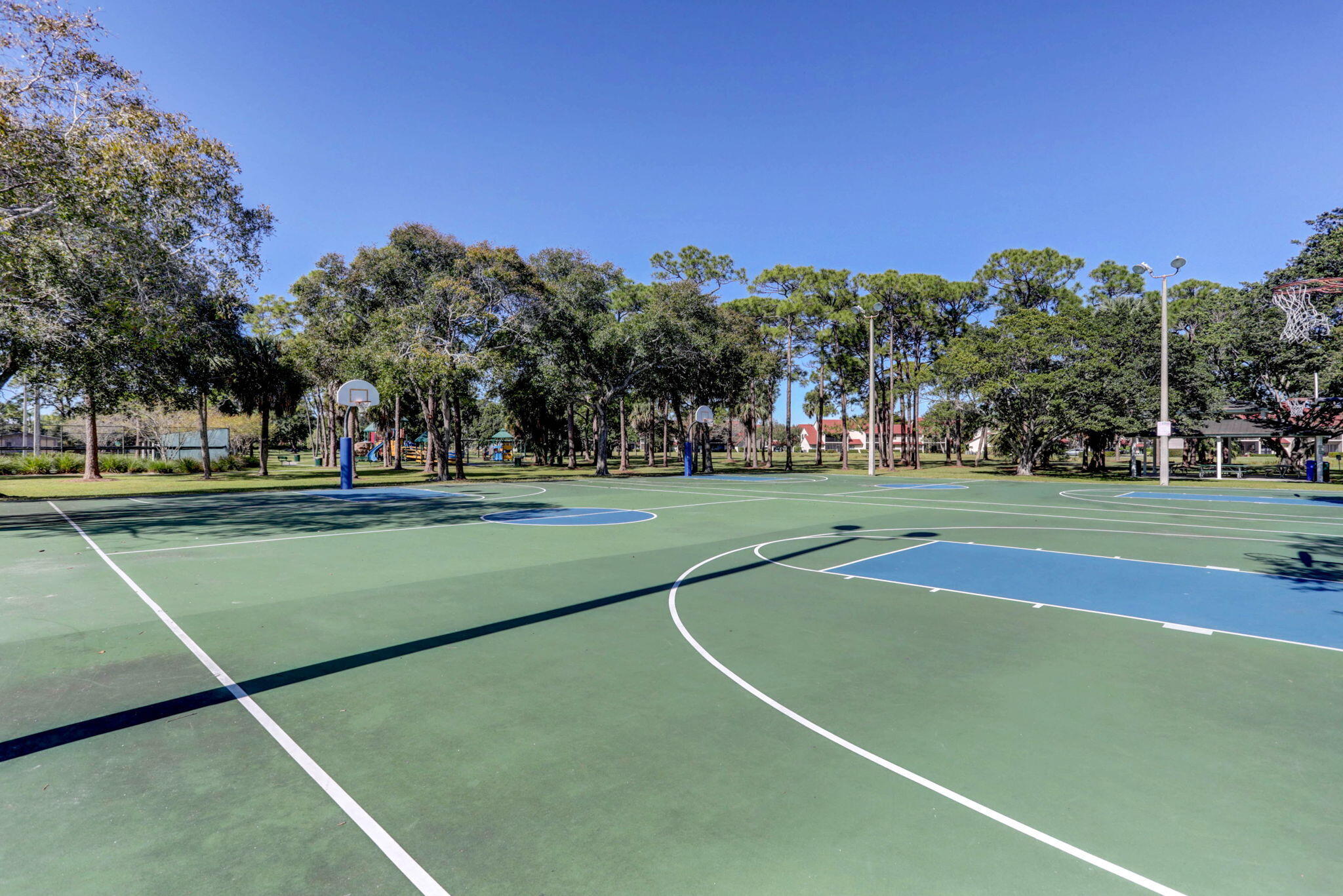 10 Lexington #A, Palm Beach Gardens FL 33418