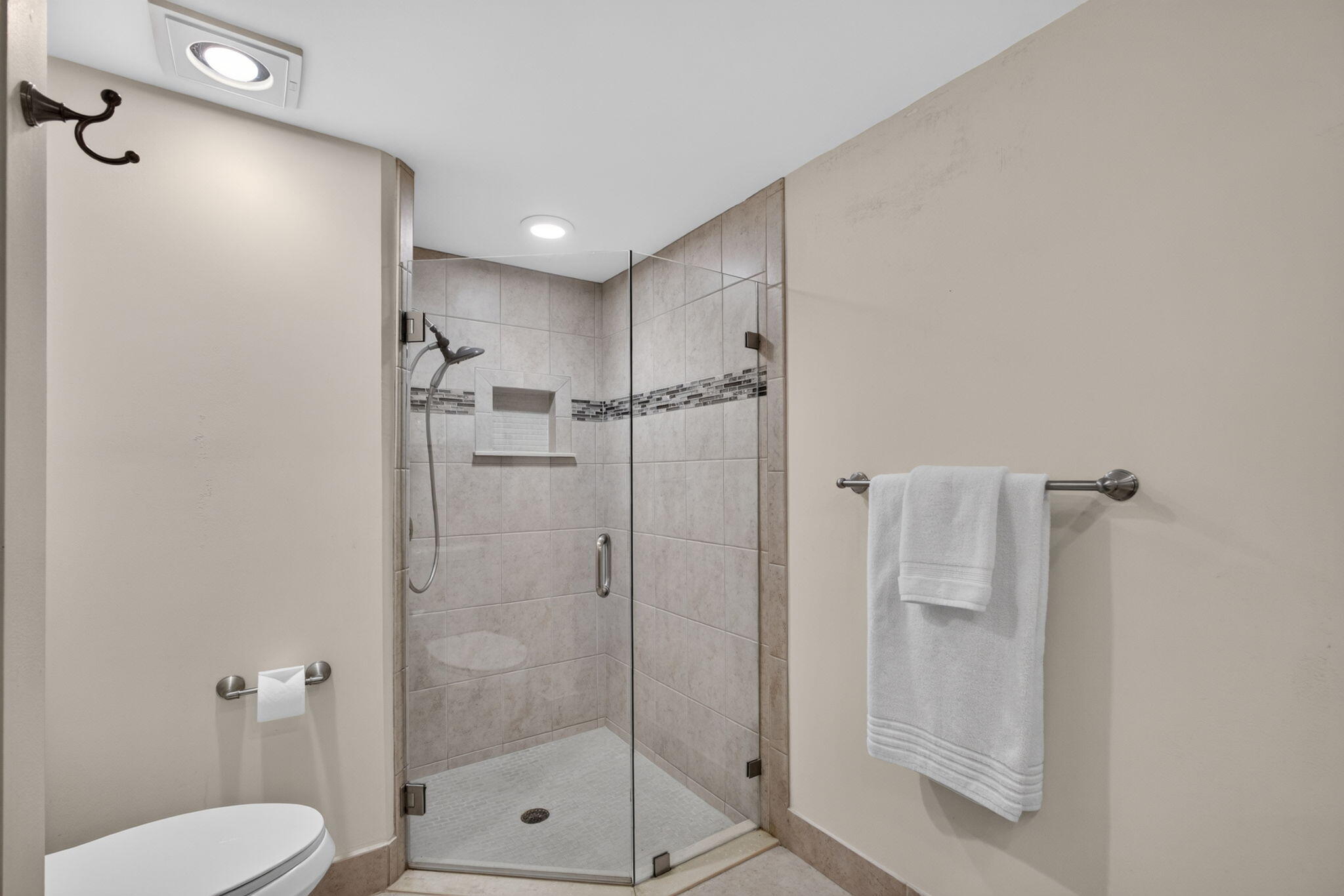 10 Lexington #A, Palm Beach Gardens FL 33418