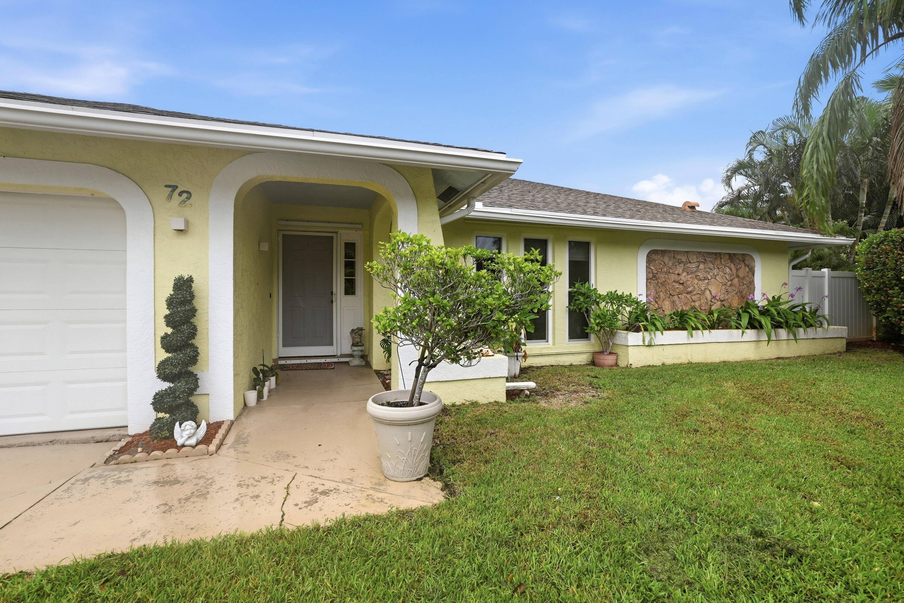 72 VISTA DEL RIO, Boynton Beach FL 33426