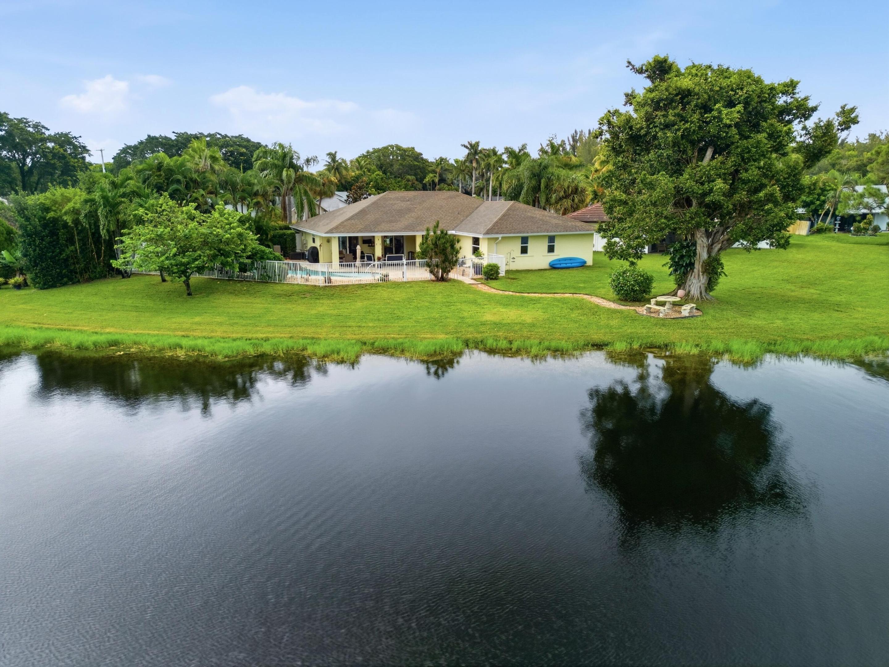 72 VISTA DEL RIO, Boynton Beach FL 33426