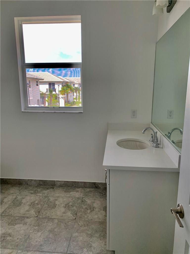 6935 PINES #16, Coconut Creek FL 33073