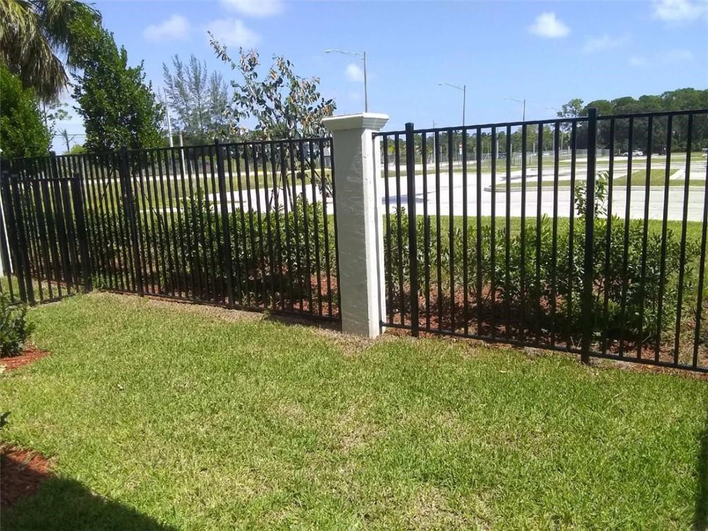 6935 PINES #16, Coconut Creek FL 33073