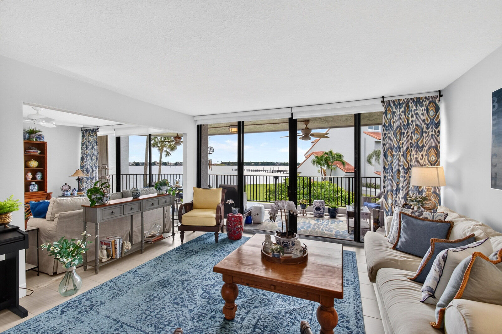 8200 LAKESHORE #2010, Hypoluxo FL 33462