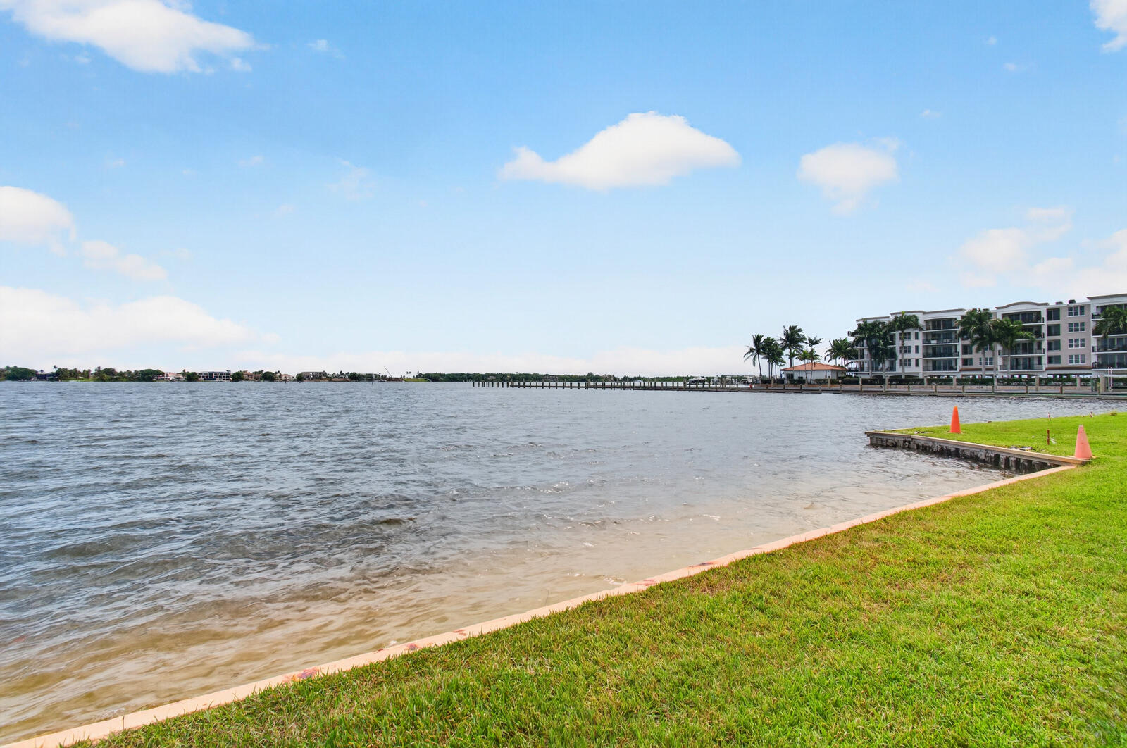 8200 LAKESHORE #2010, Hypoluxo FL 33462