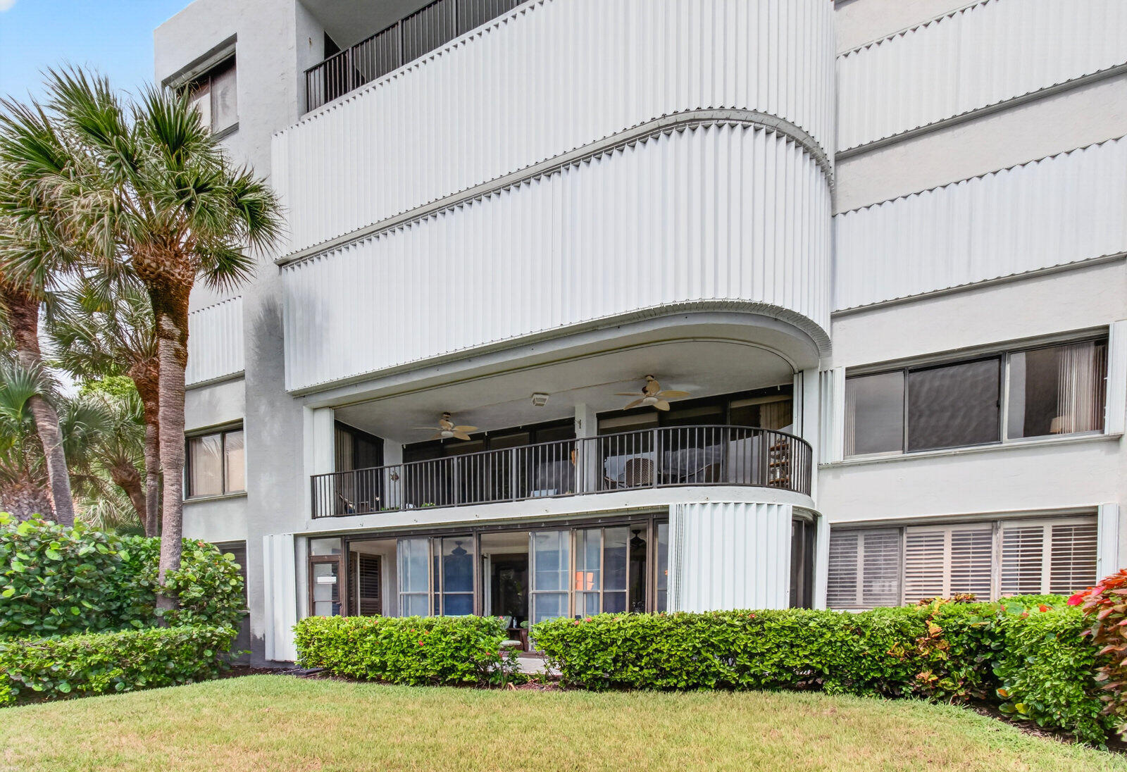 8200 LAKESHORE #2010, Hypoluxo FL 33462