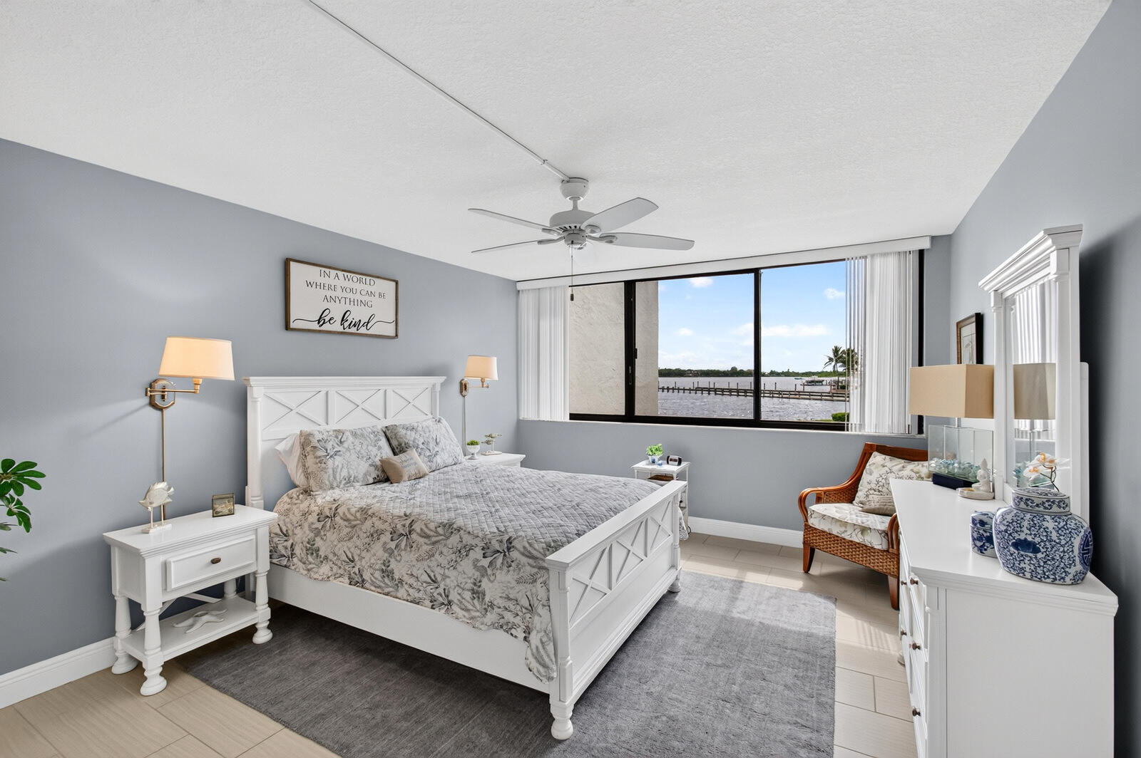 8200 LAKESHORE #2010, Hypoluxo FL 33462