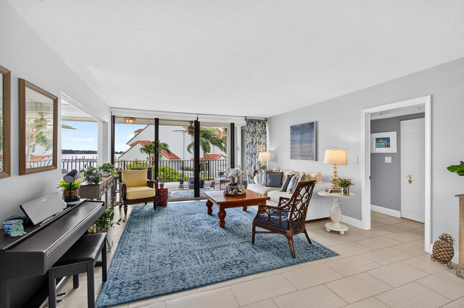 8200 LAKESHORE #2010, Hypoluxo FL 33462