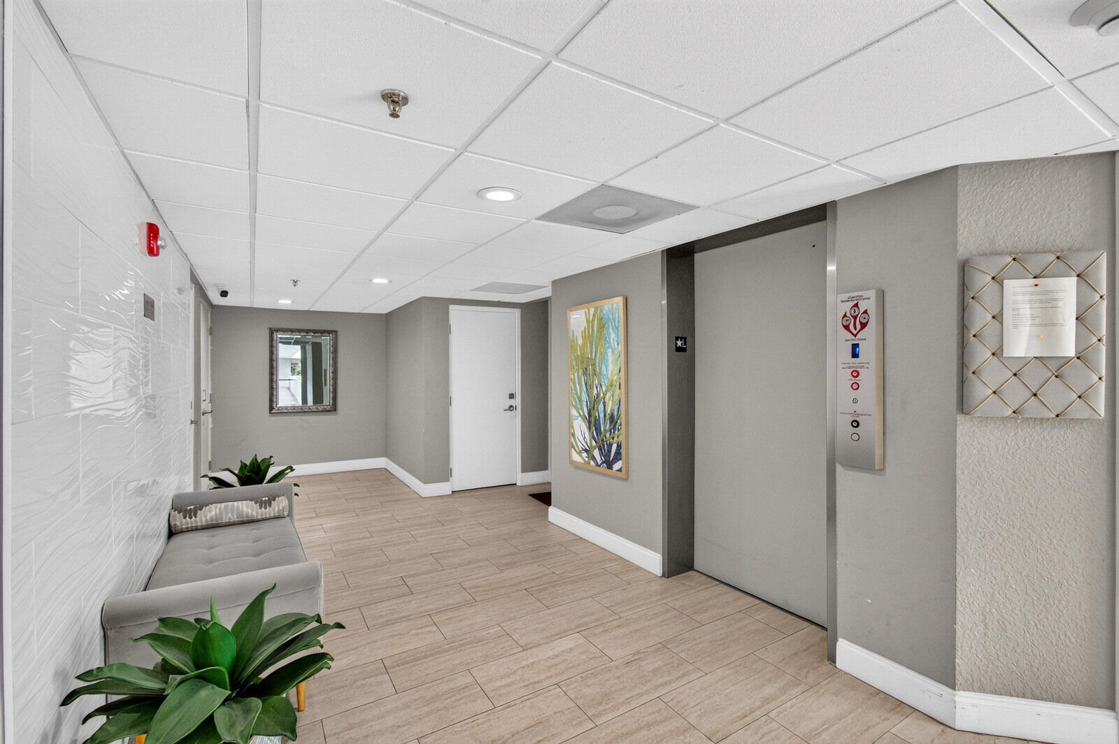 8200 LAKESHORE #2010, Hypoluxo FL 33462