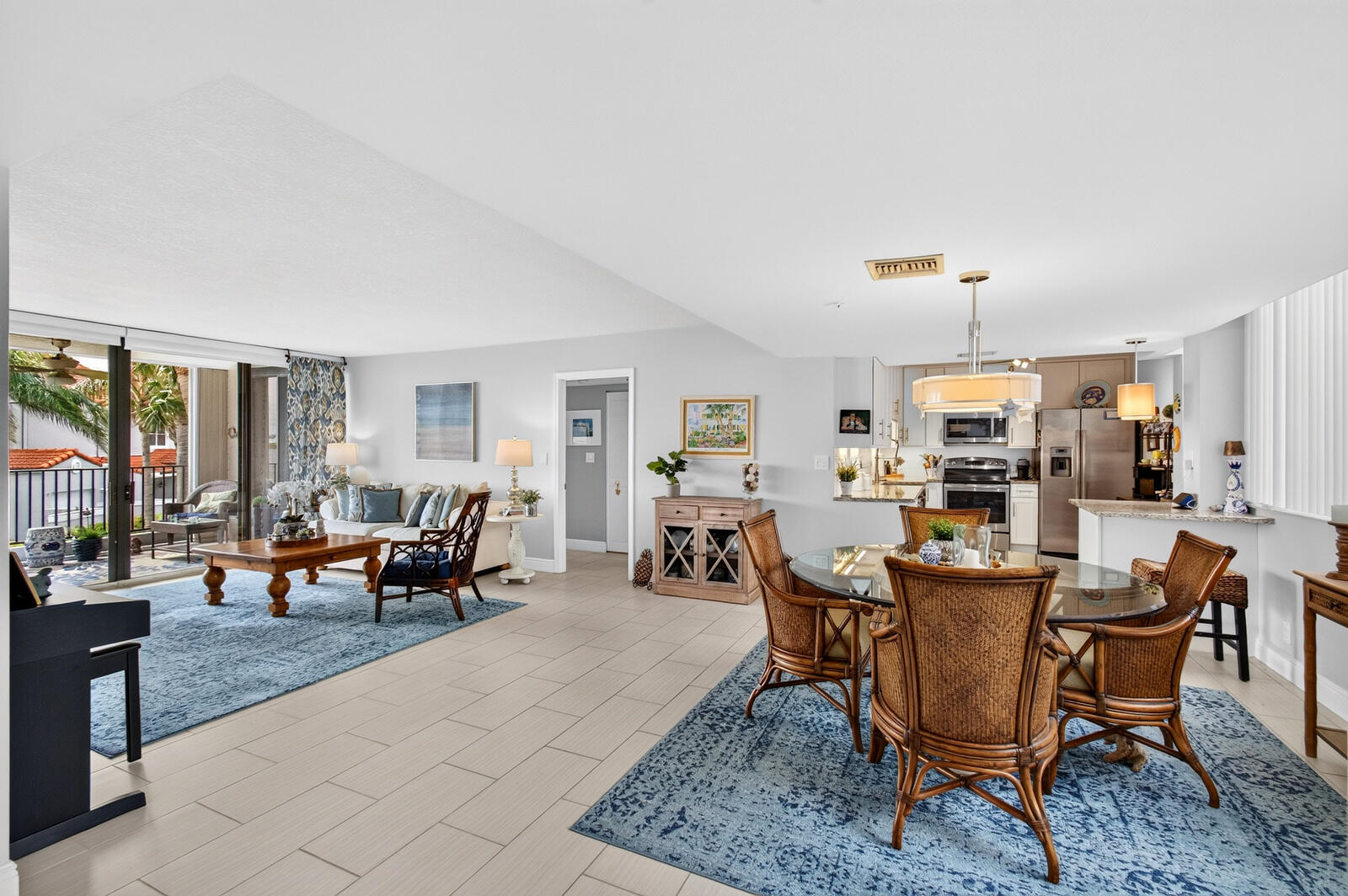 8200 LAKESHORE #2010, Hypoluxo FL 33462