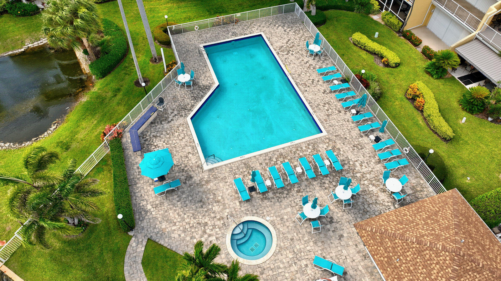 8200 LAKESHORE #2010, Hypoluxo FL 33462
