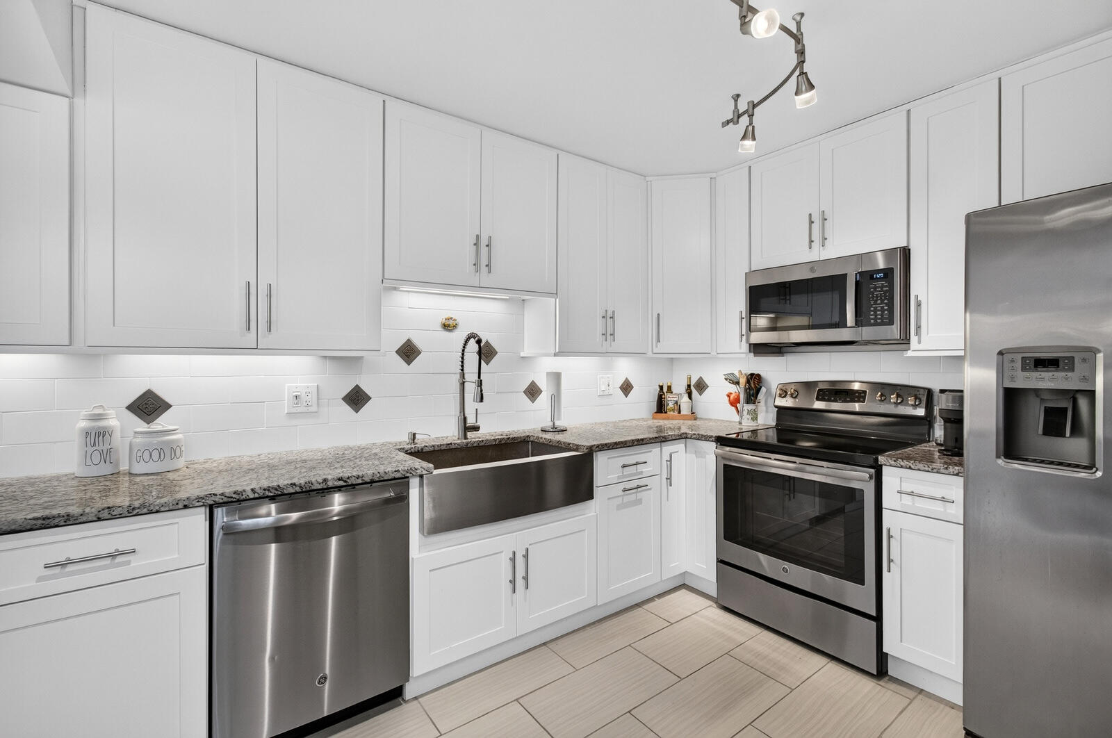 8200 LAKESHORE #2010, Hypoluxo FL 33462