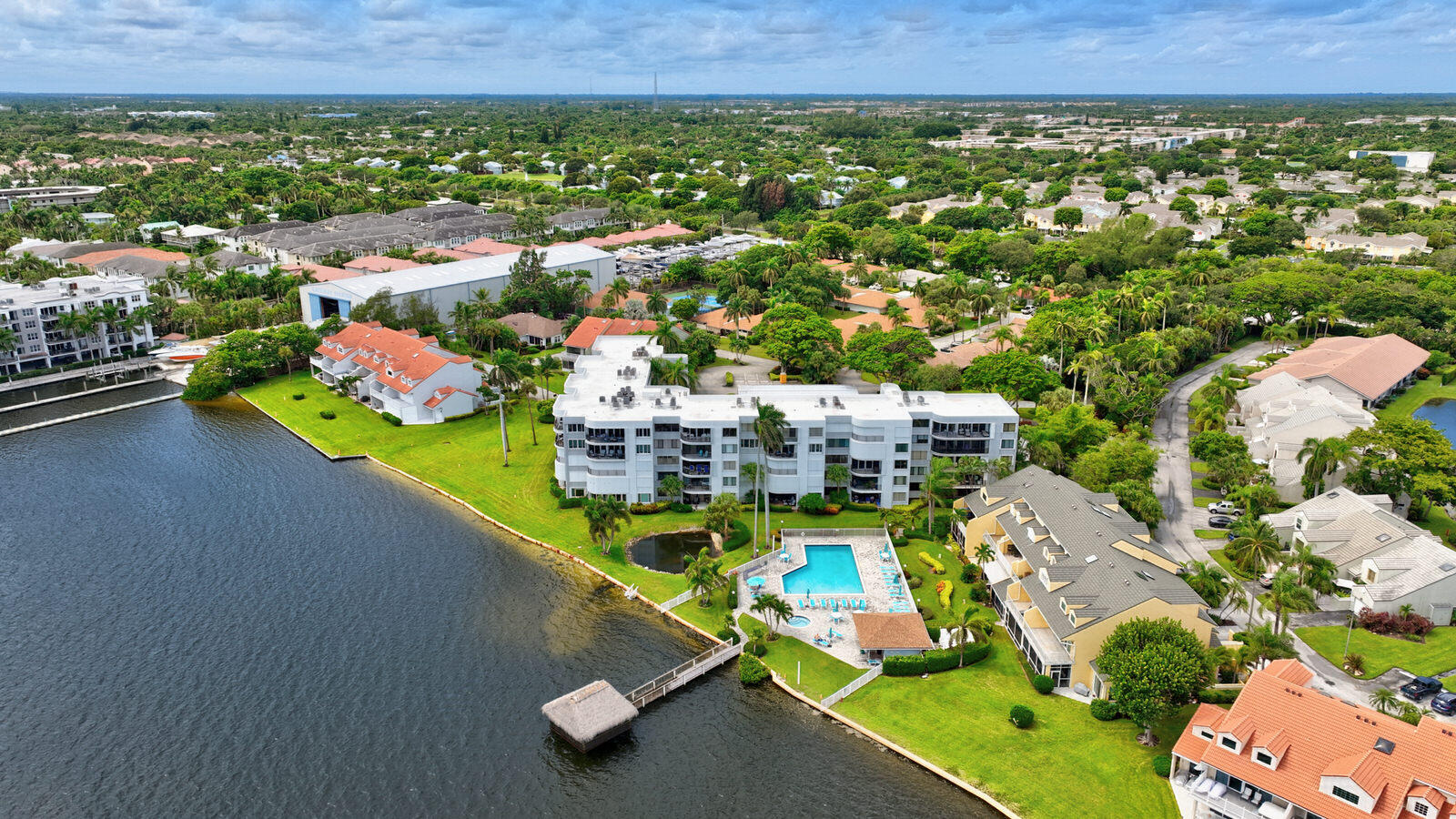 8200 LAKESHORE #2010, Hypoluxo FL 33462