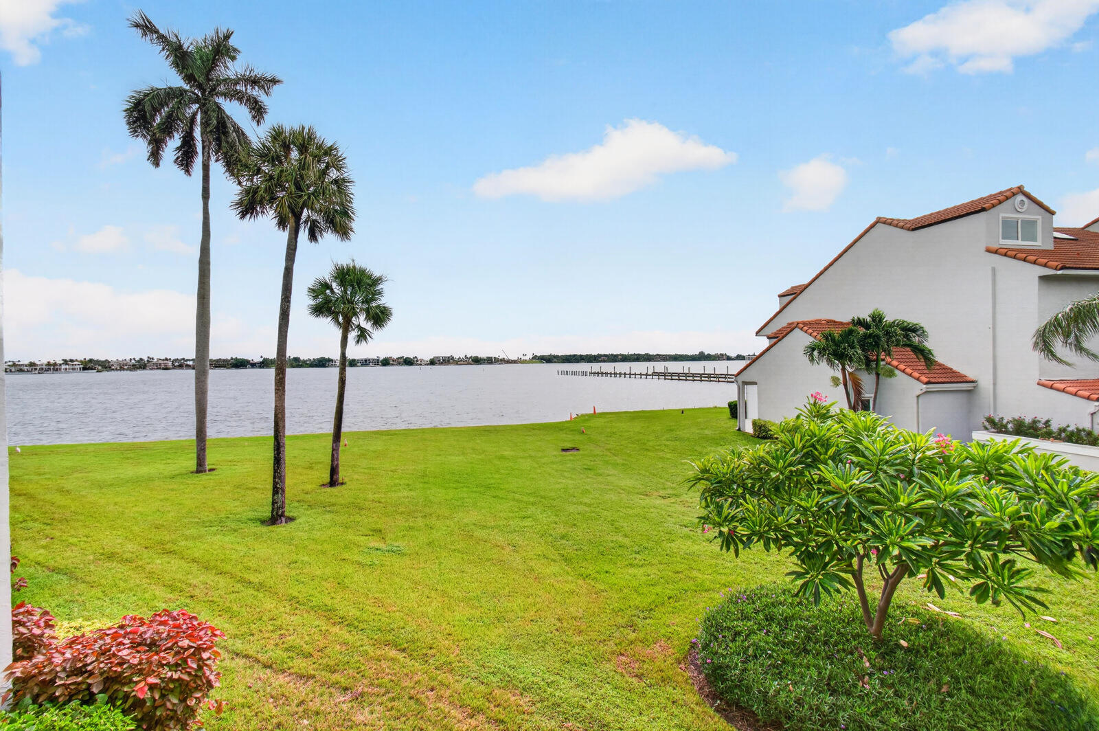 8200 LAKESHORE #2010, Hypoluxo FL 33462