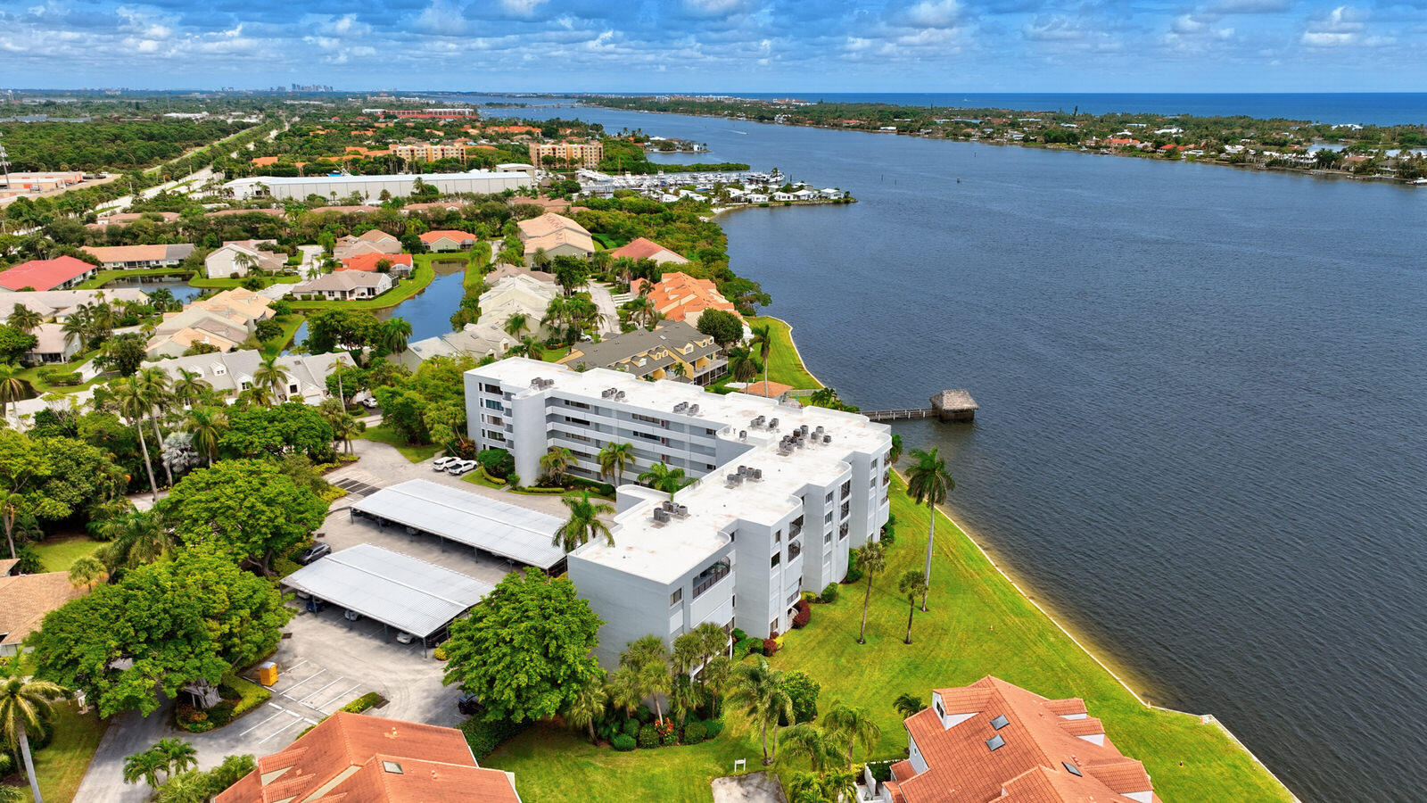 8200 LAKESHORE #2010, Hypoluxo FL 33462