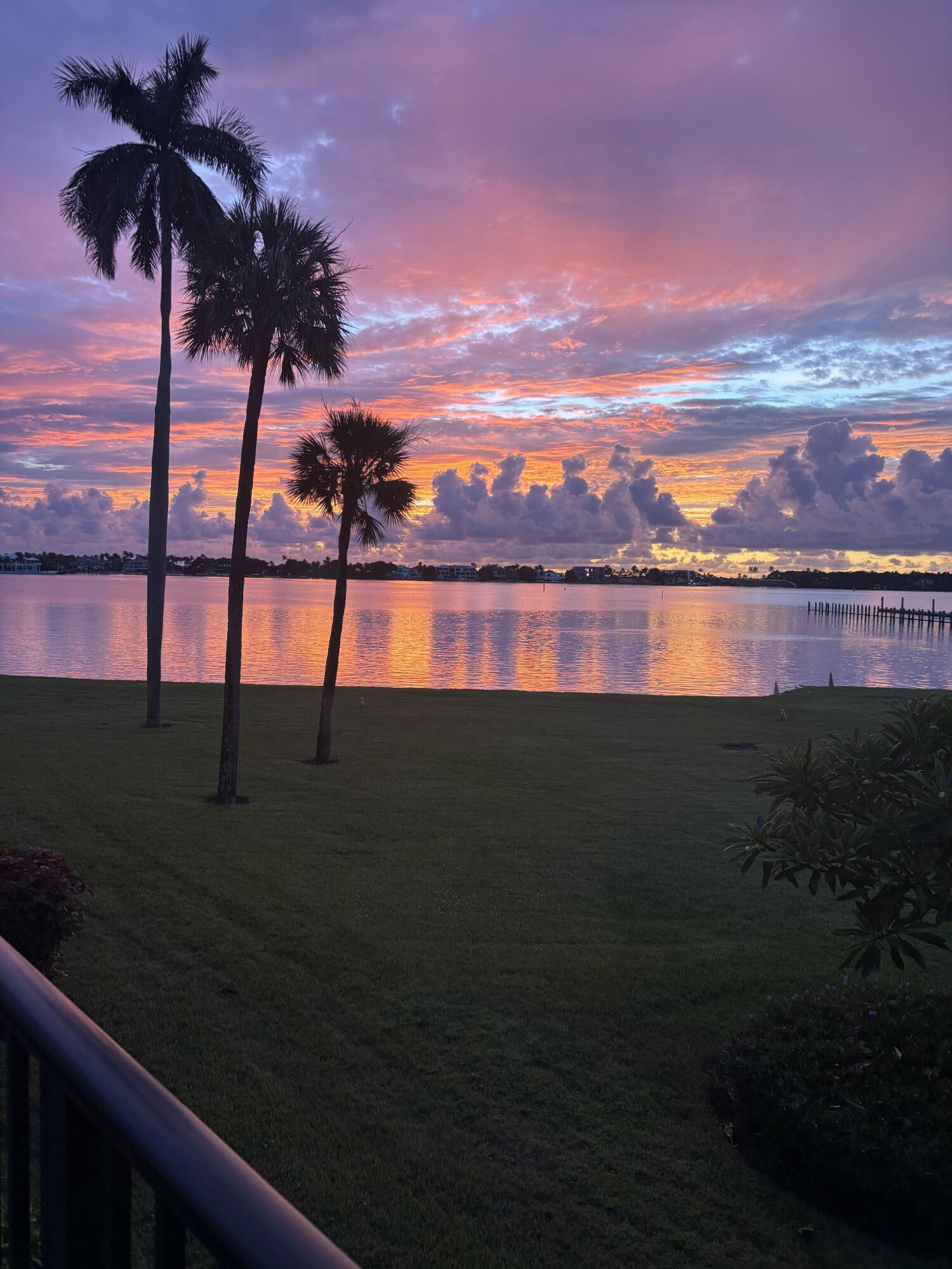 8200 LAKESHORE #2010, Hypoluxo FL 33462