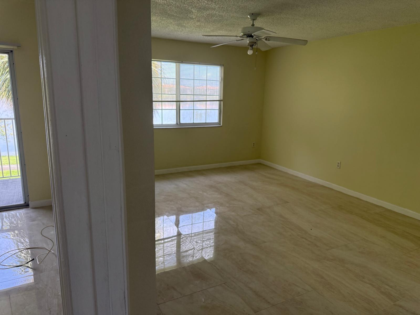 5061 WILES #202, Coconut Creek FL 33073