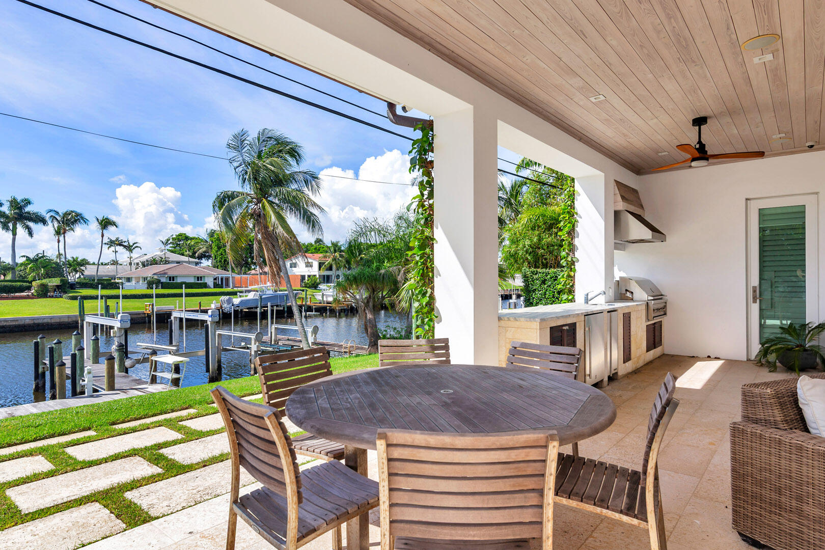 222 Arlington, West Palm Beach FL 33405