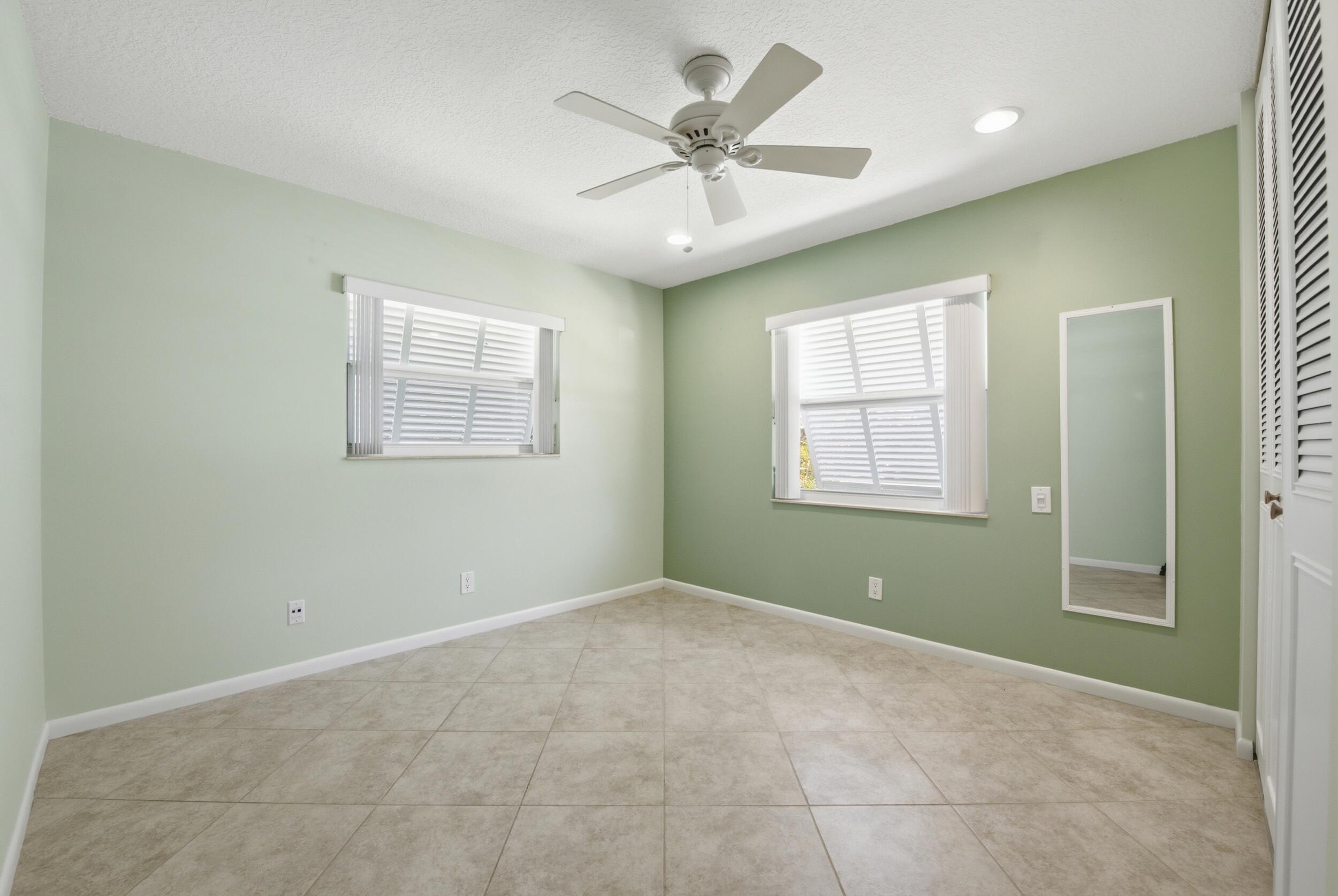 916 EVERGREEN, North Palm Beach FL 33408