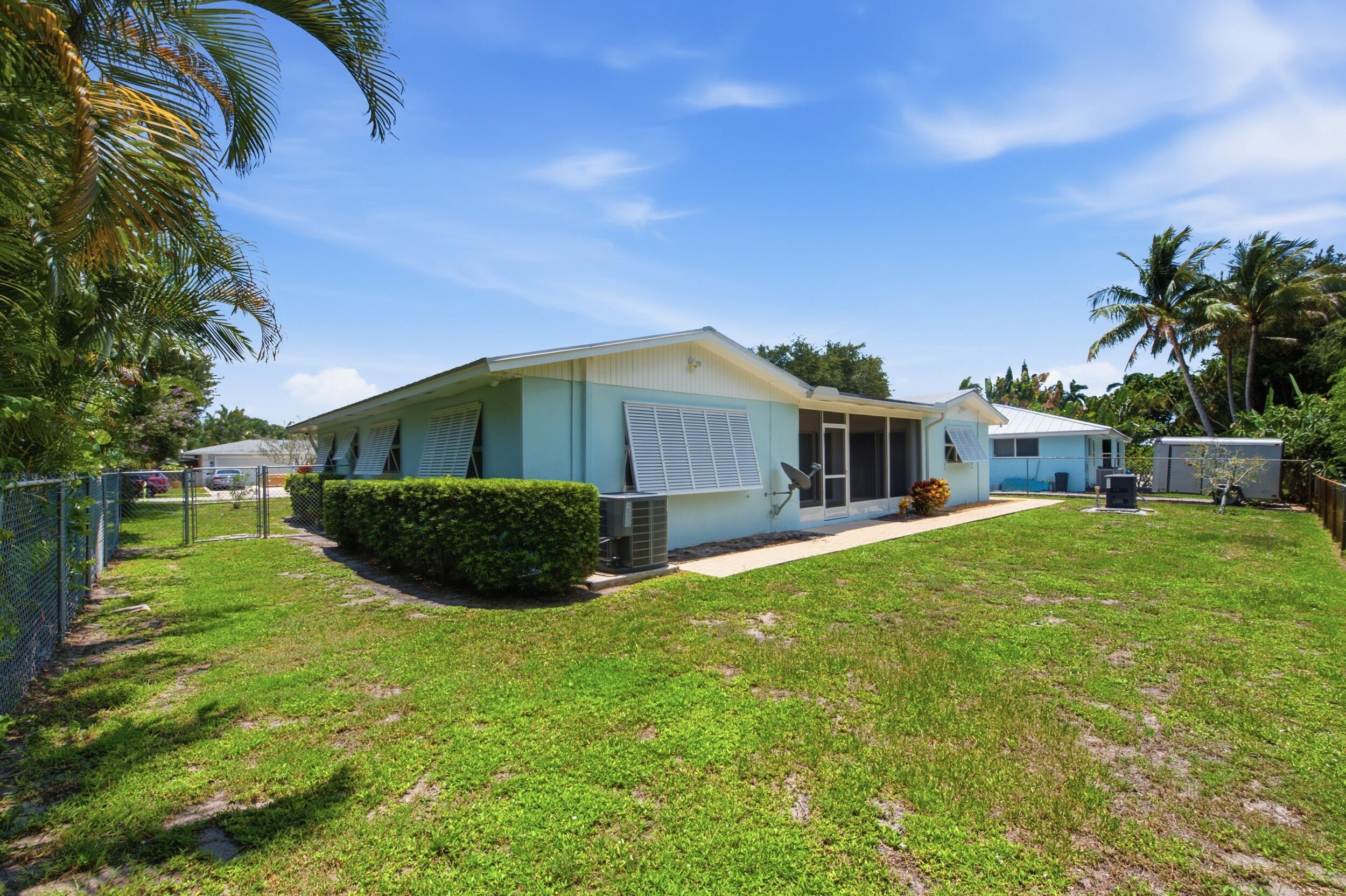 916 EVERGREEN, North Palm Beach FL 33408