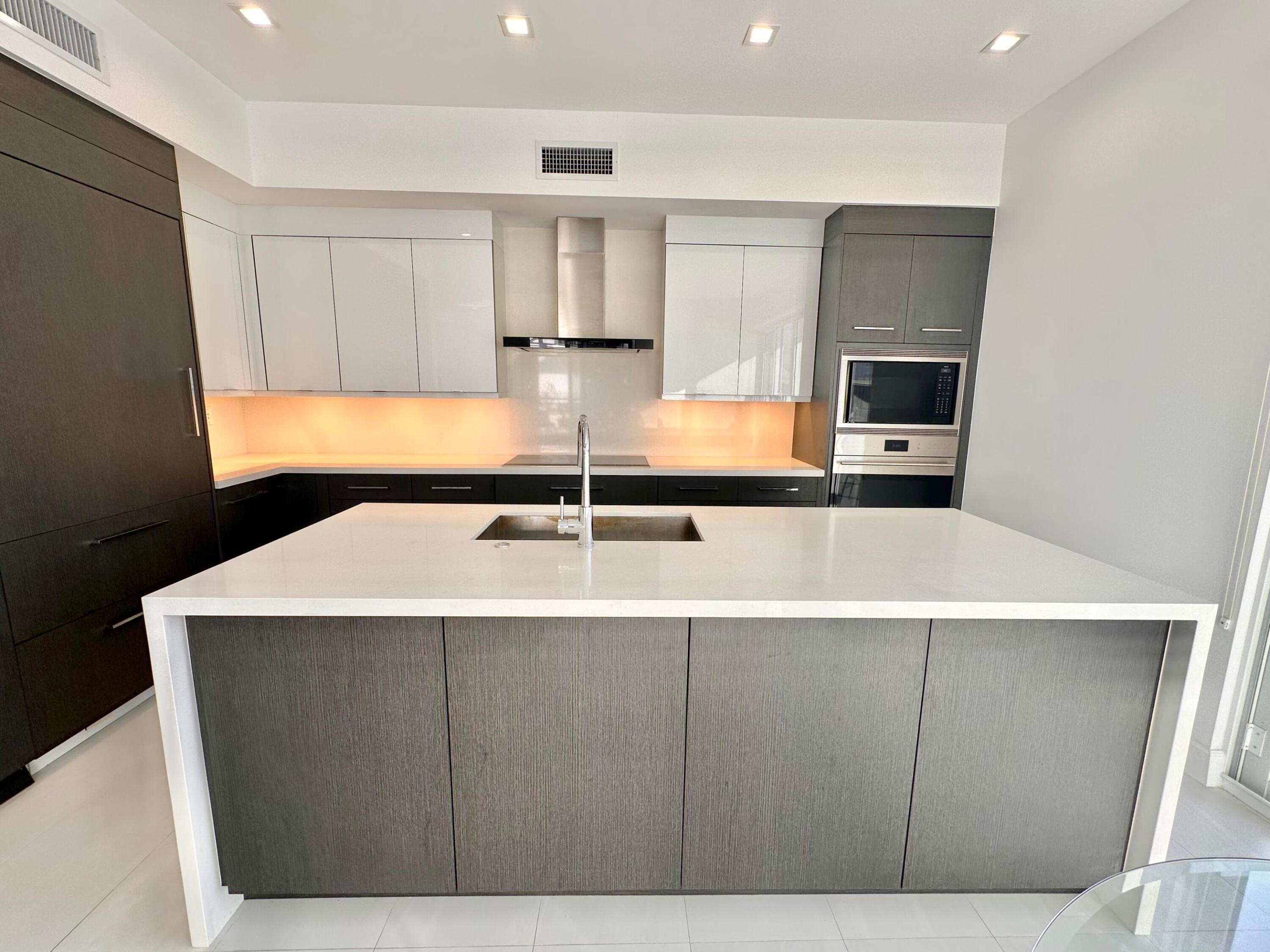 6000 N OCEAN #2N, Hollywood FL 33019