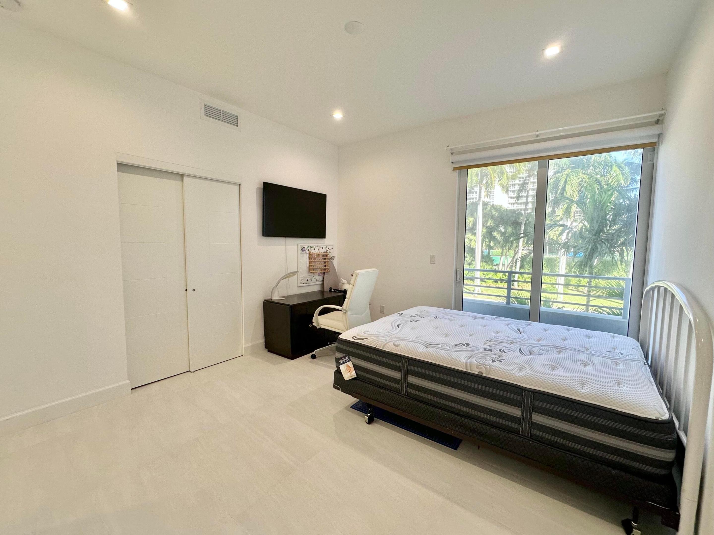 6000 N OCEAN #2N, Hollywood FL 33019