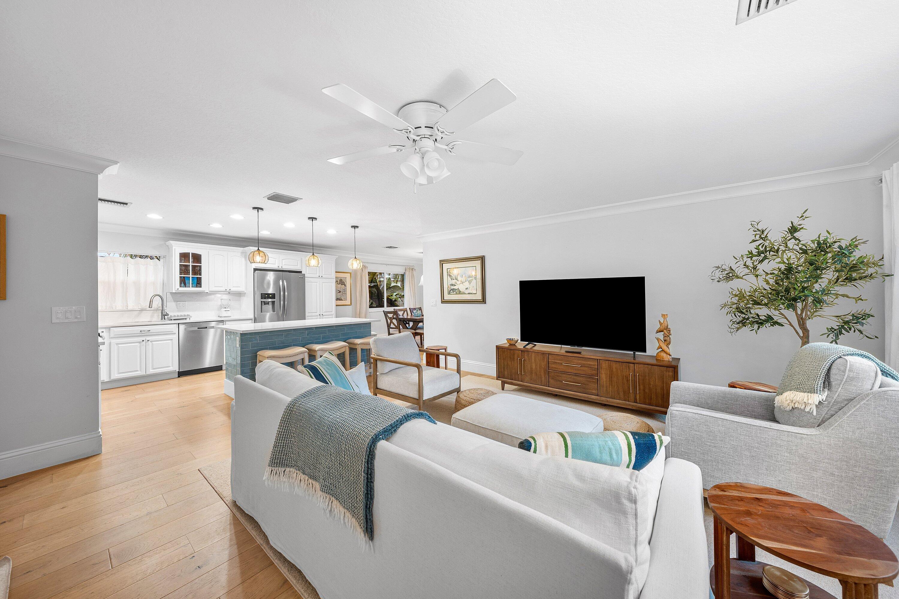 15 East, Boynton Beach FL 33435