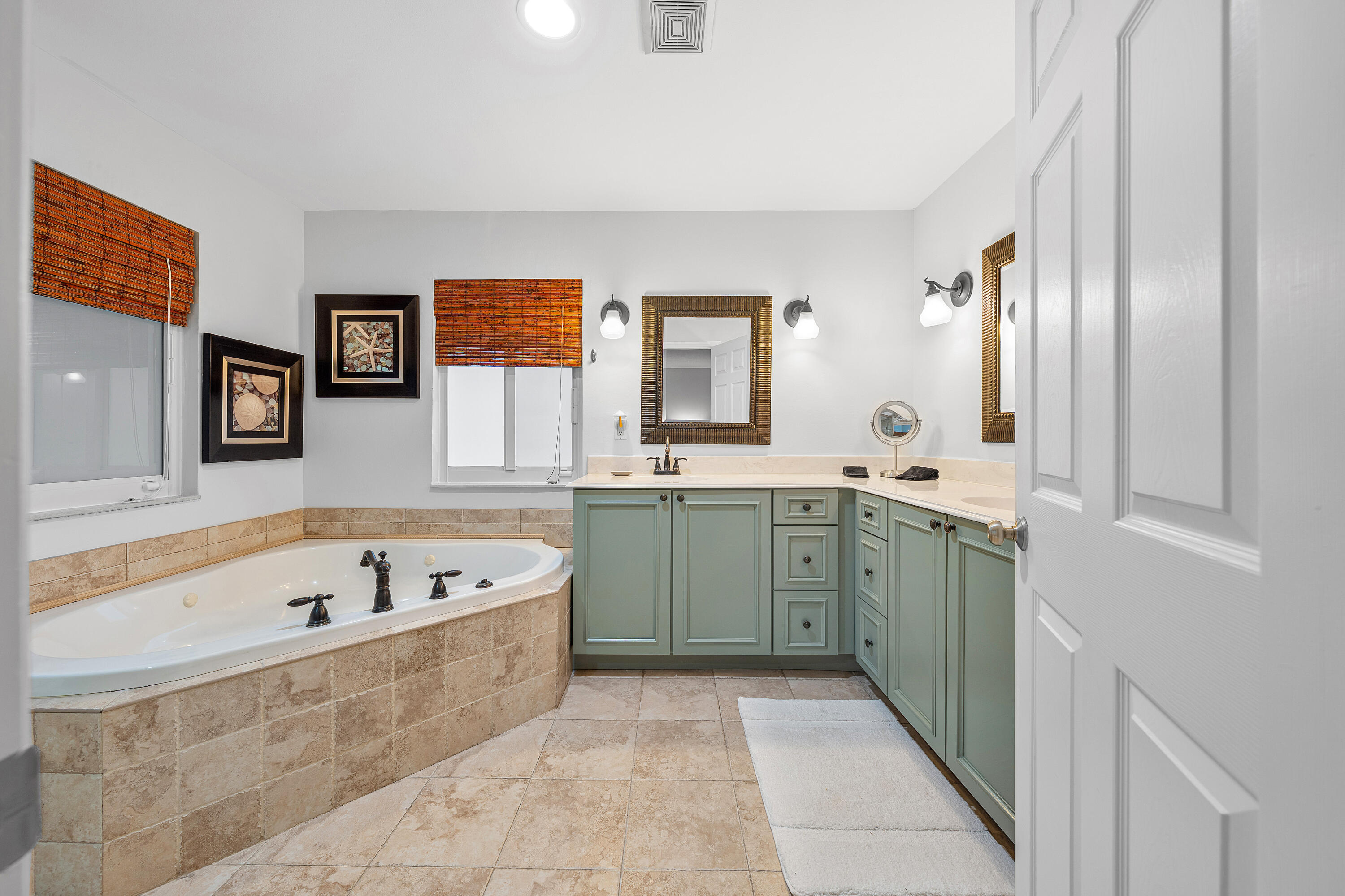 15 East, Boynton Beach FL 33435
