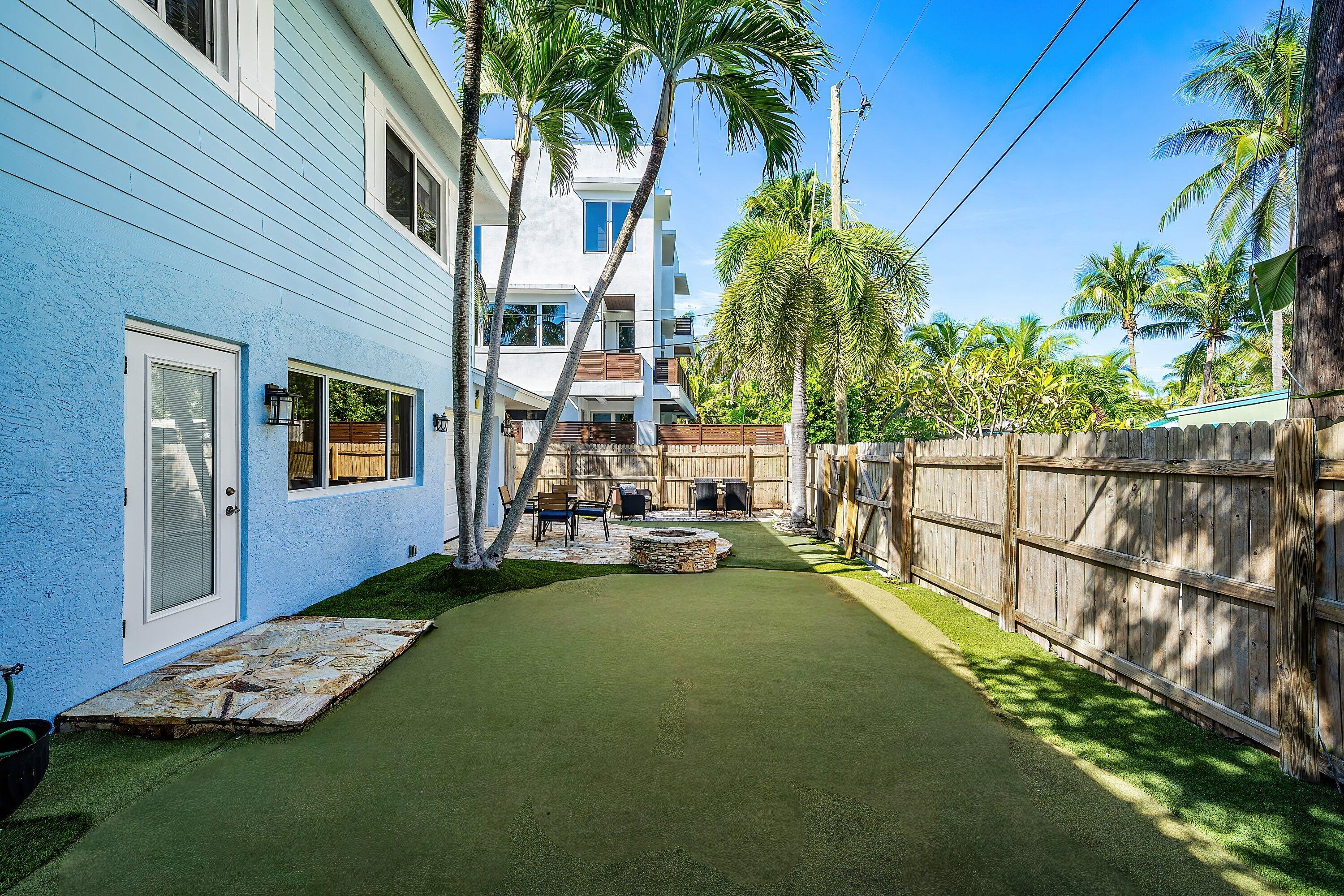 15 East, Boynton Beach FL 33435