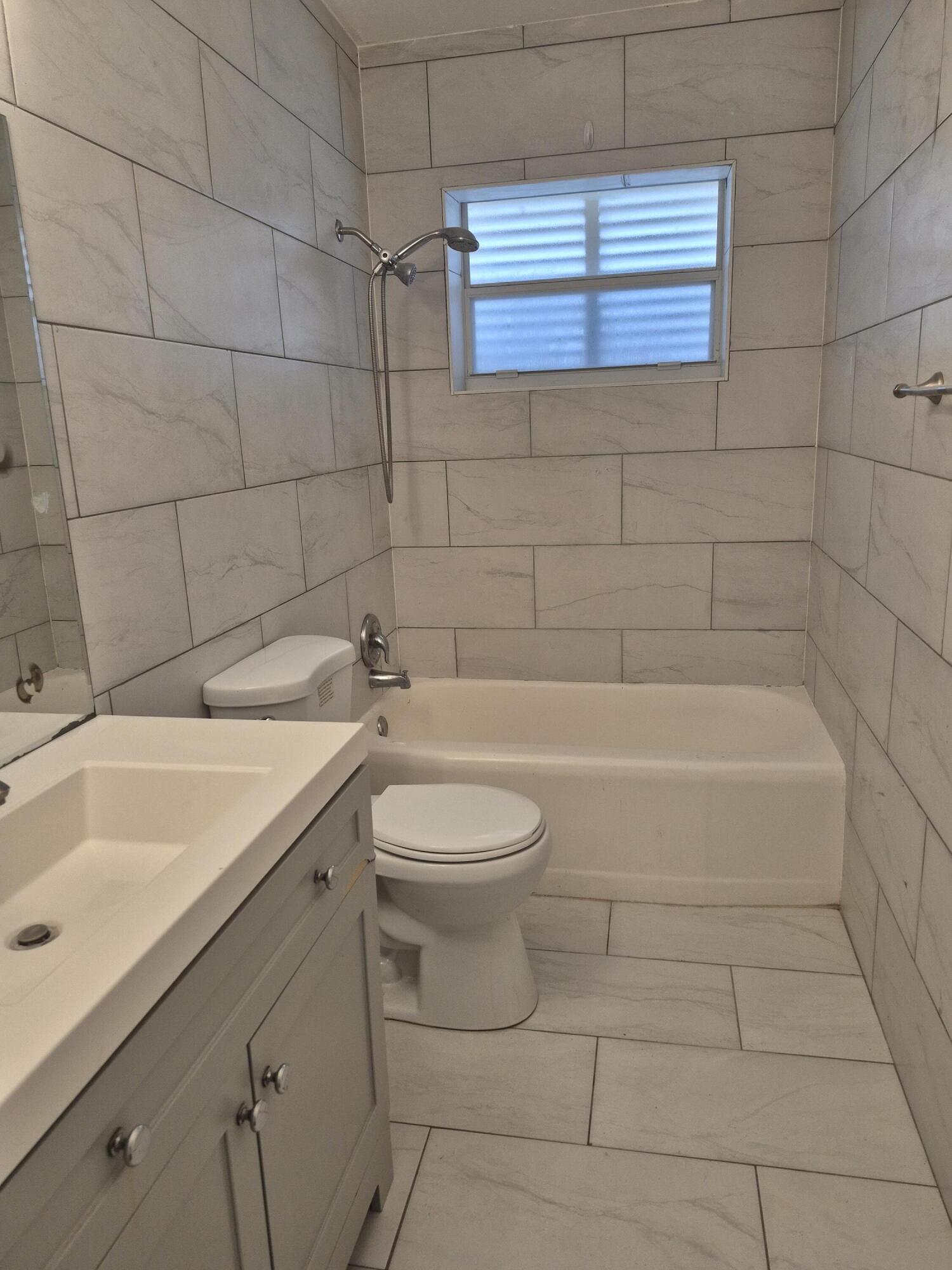 103 N 12th, Lantana FL 33462