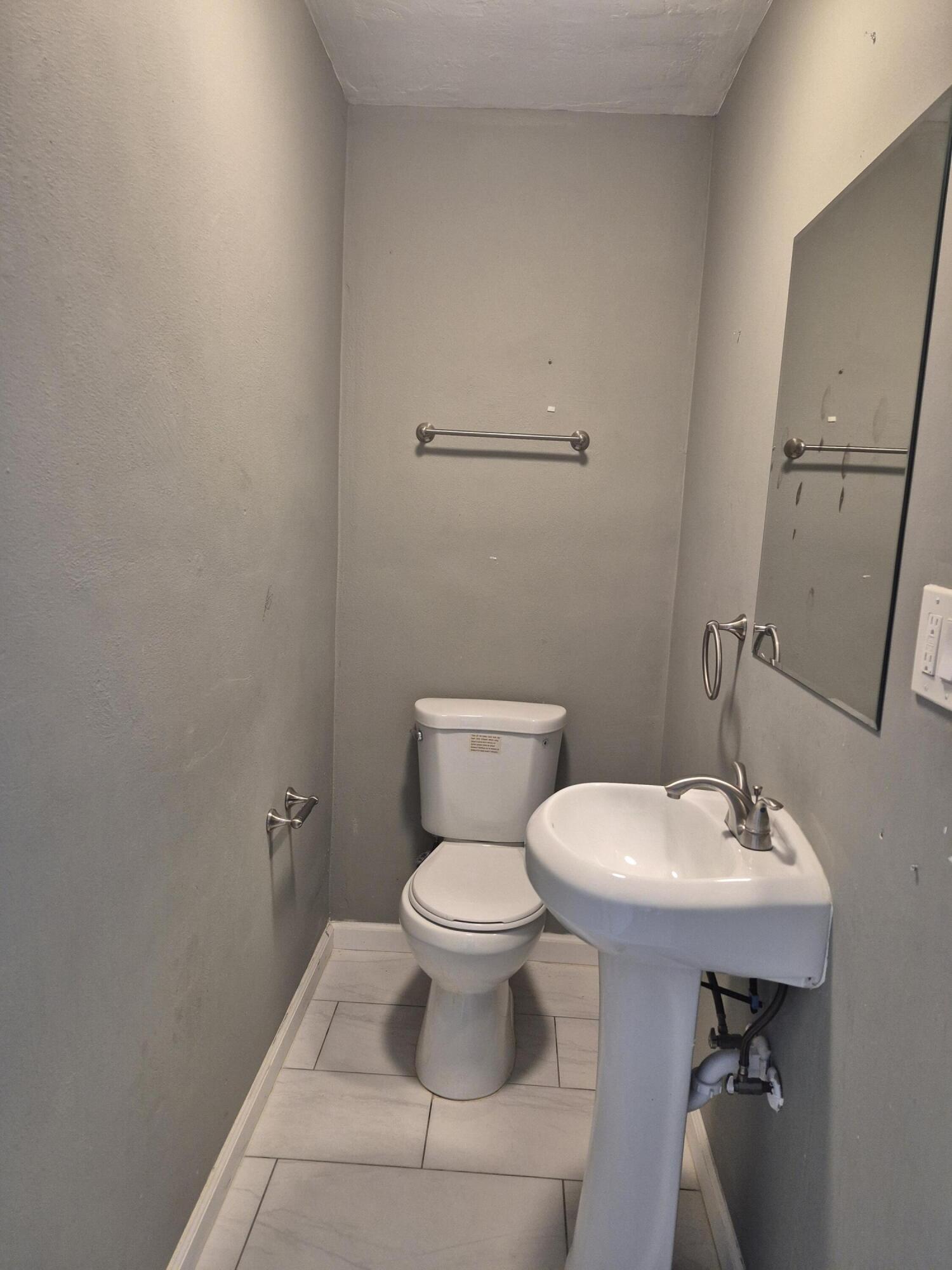 103 N 12th, Lantana FL 33462