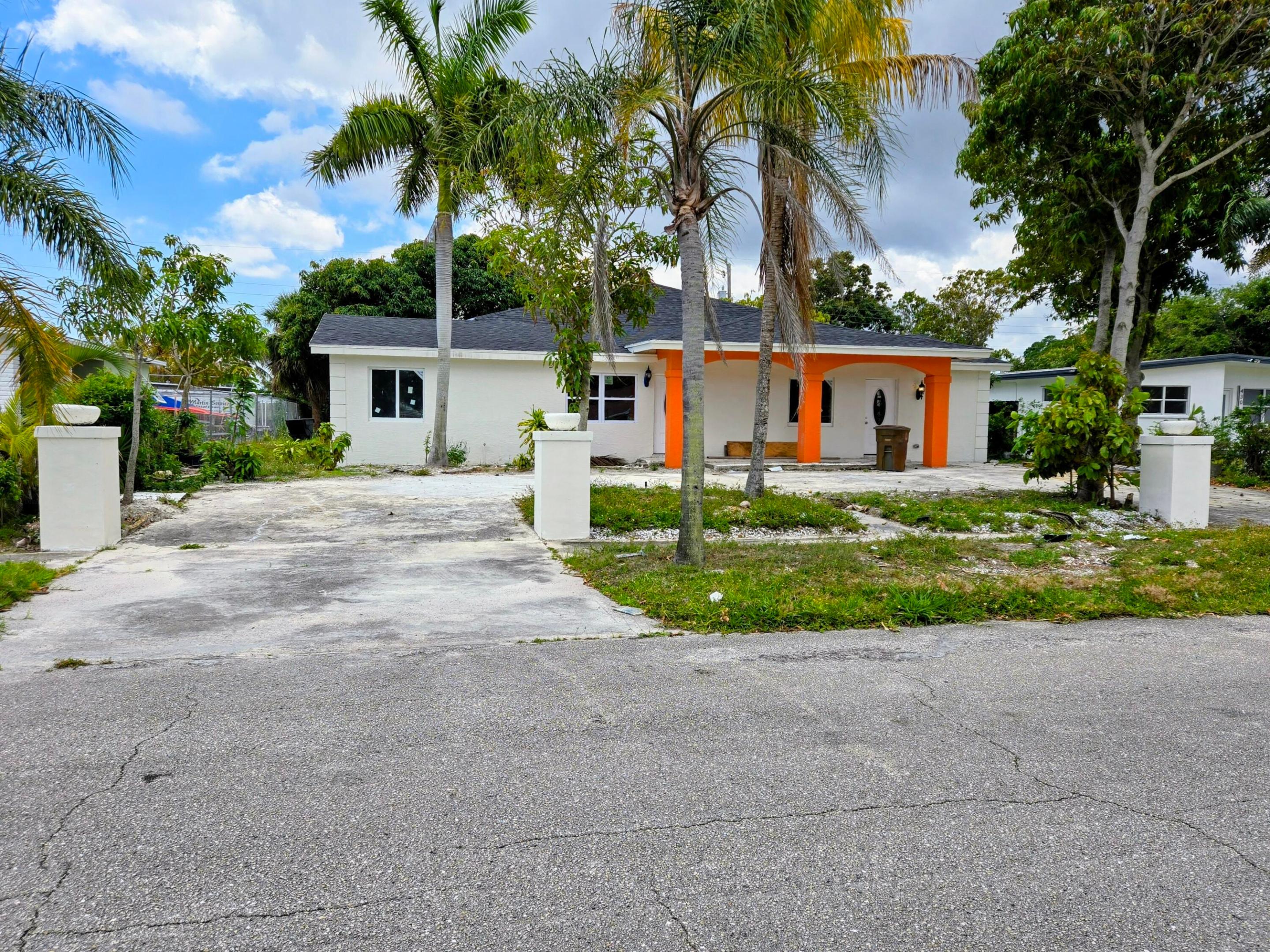 424 E ILEX, Lake Park FL 33403
