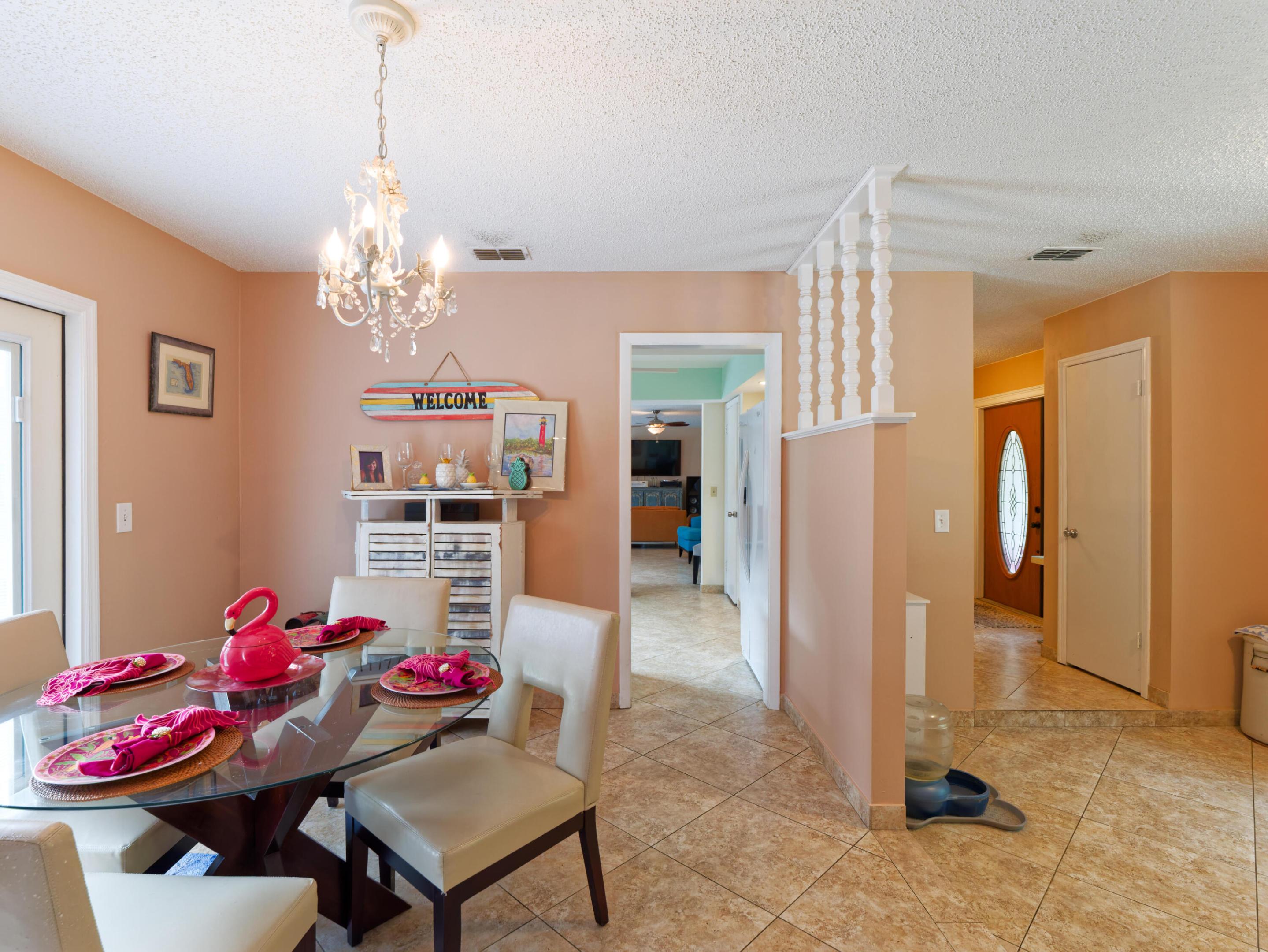 6922 150th, Palm Beach Gardens FL 33418