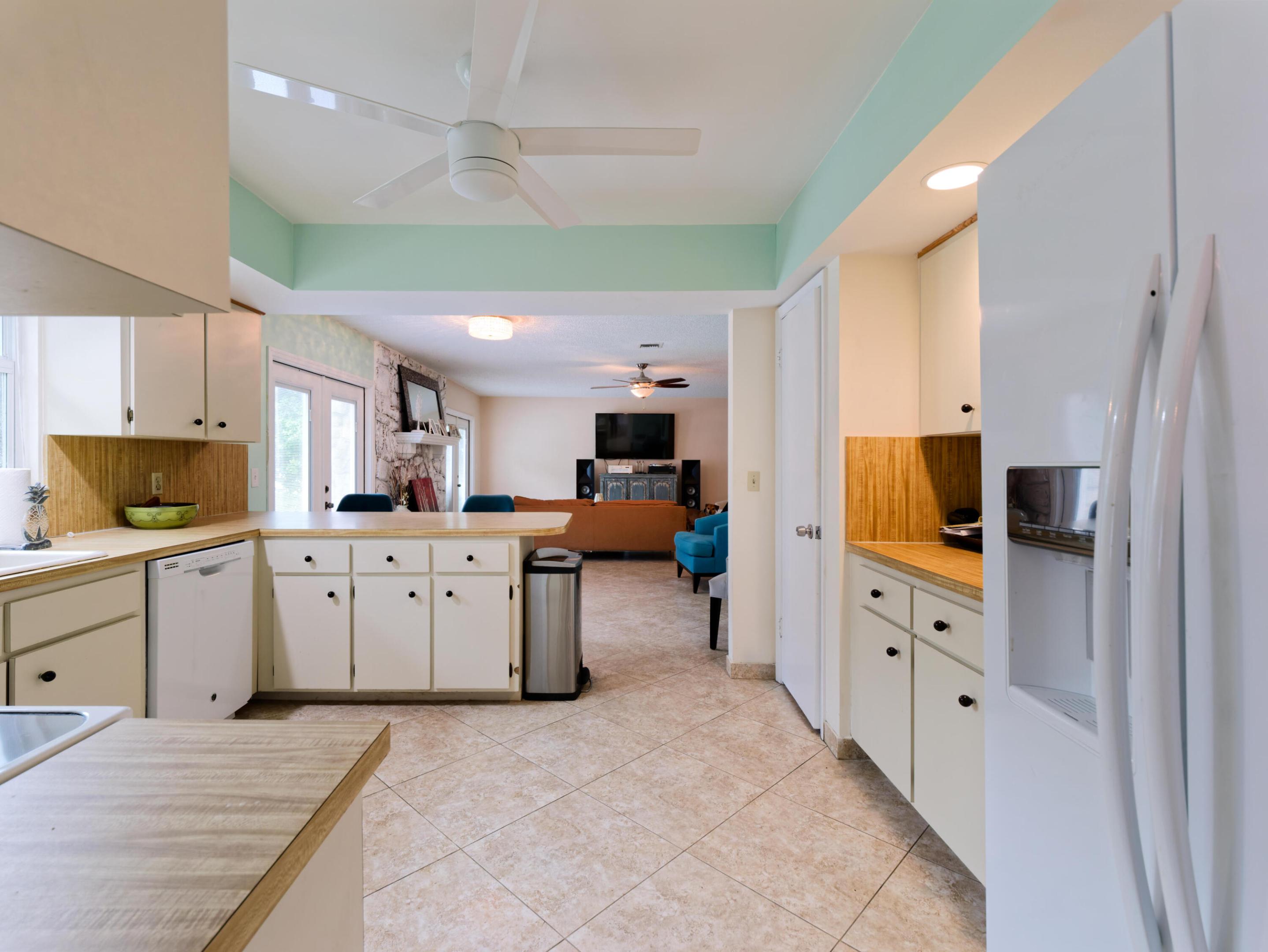 6922 150th, Palm Beach Gardens FL 33418