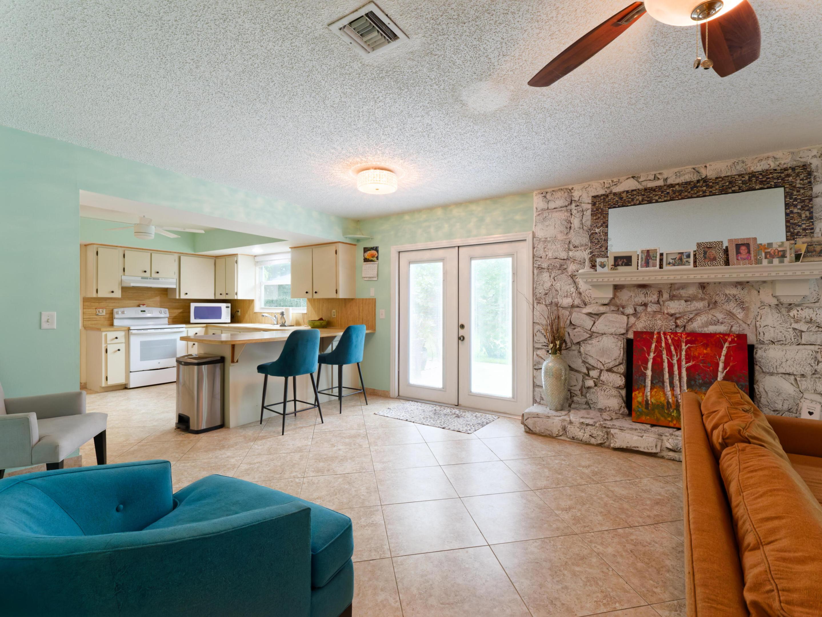 6922 150th, Palm Beach Gardens FL 33418