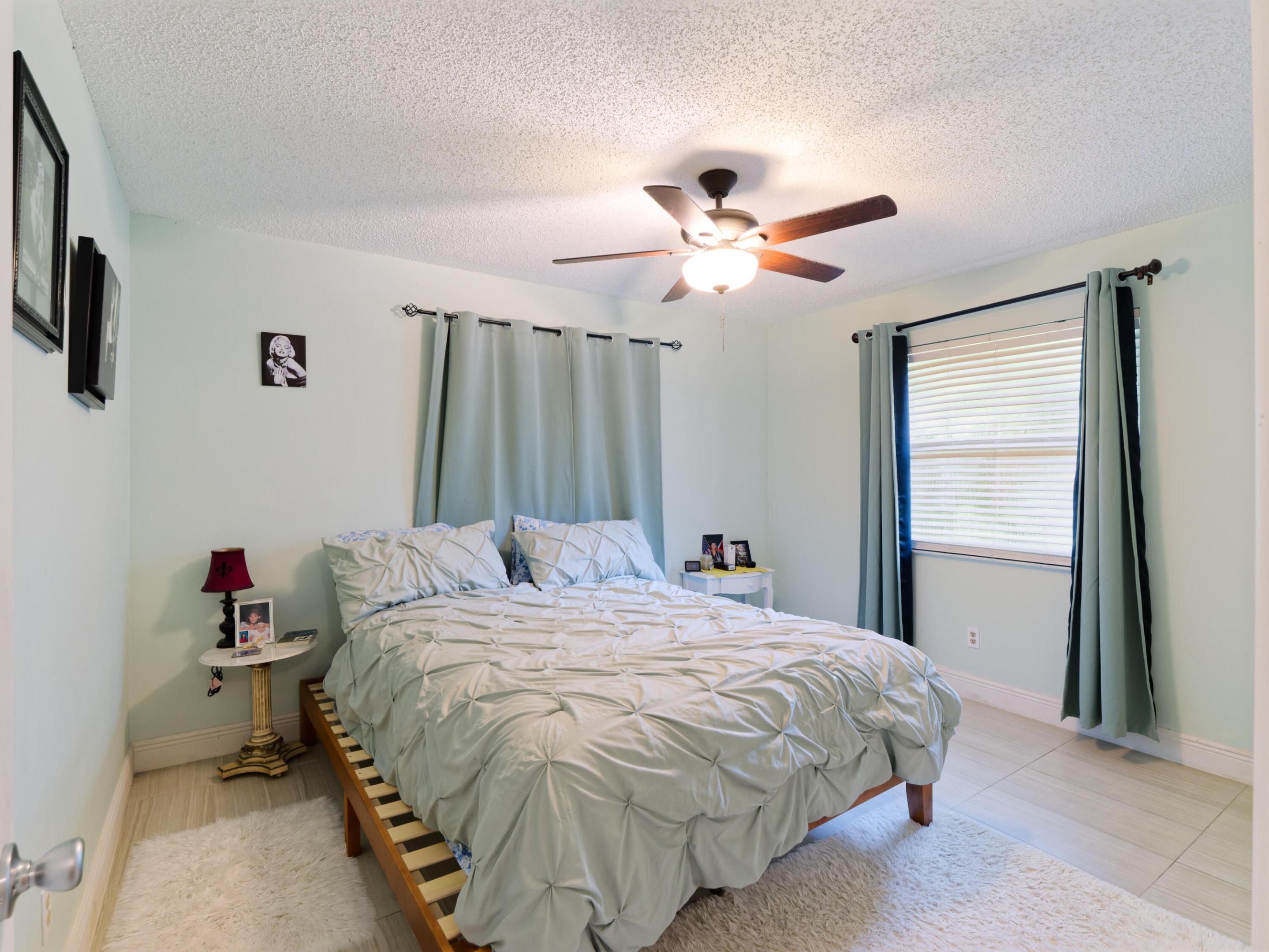 6922 150th, Palm Beach Gardens FL 33418