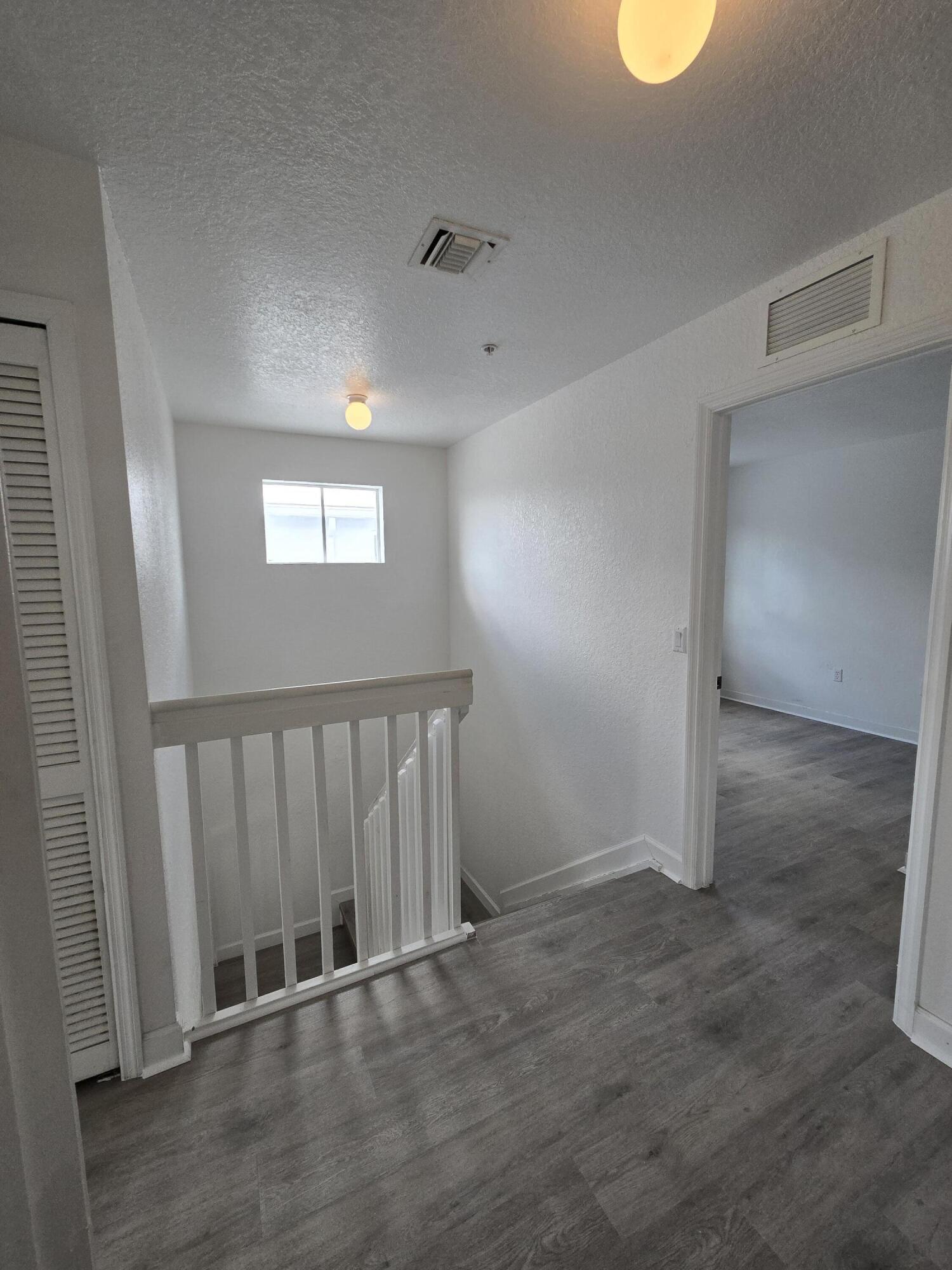 1016 SHOMA, Royal Palm Beach FL 33414